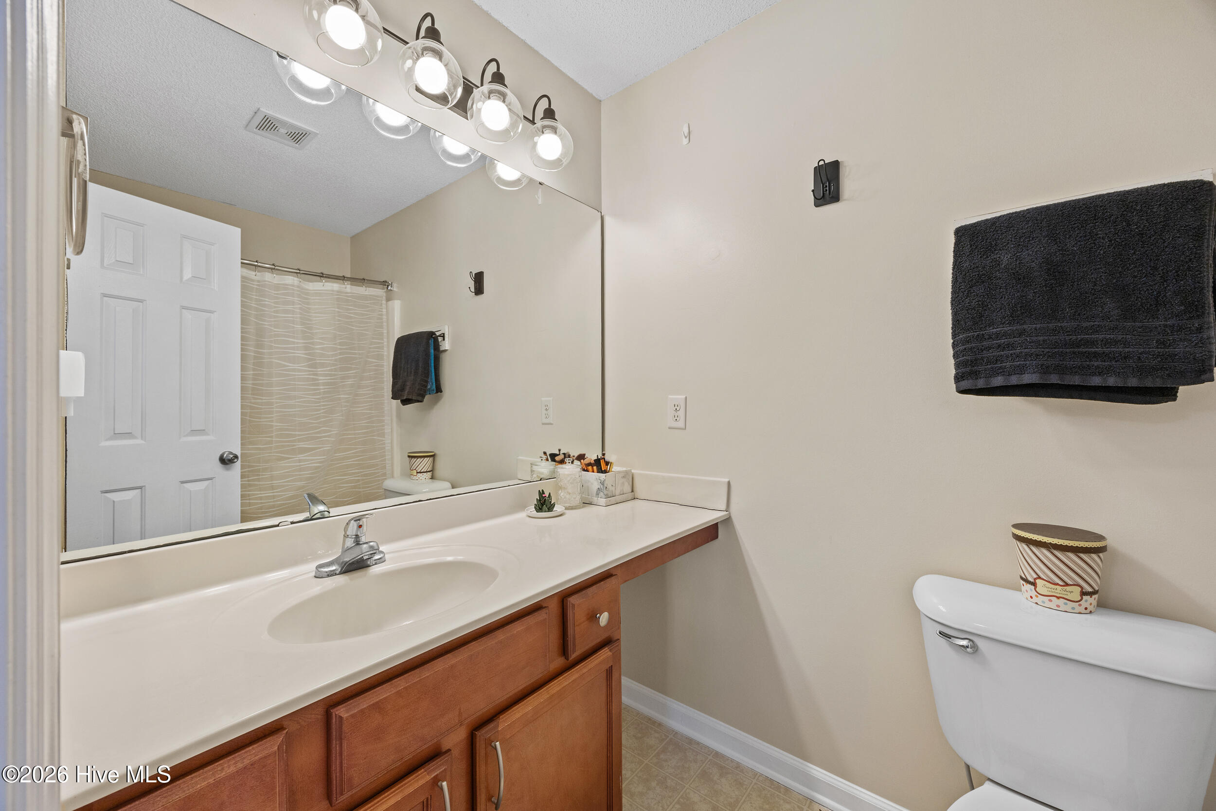 100554013 | Photo 20