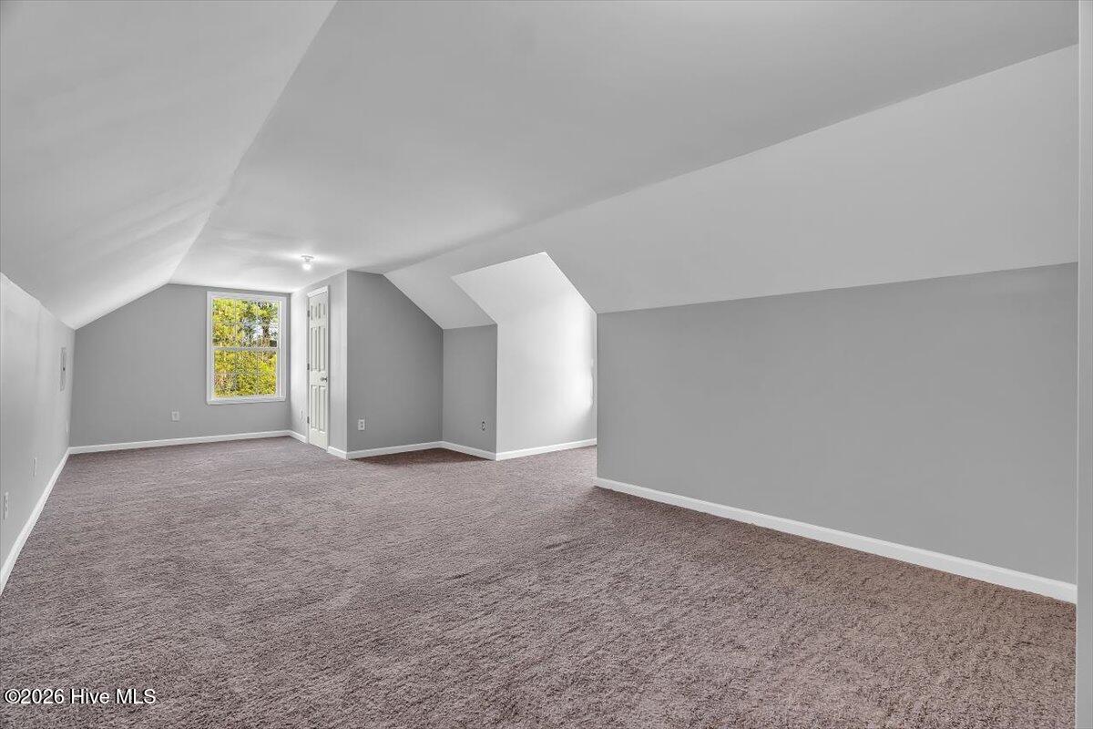 100549997 | Photo 44