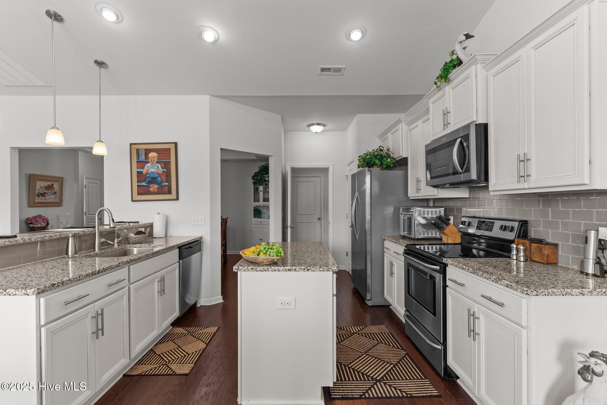 627 Cambeck Drive SE Unit 3, Leland, NC 28451 – photo 12: 21-web-or-mls-BTS08227