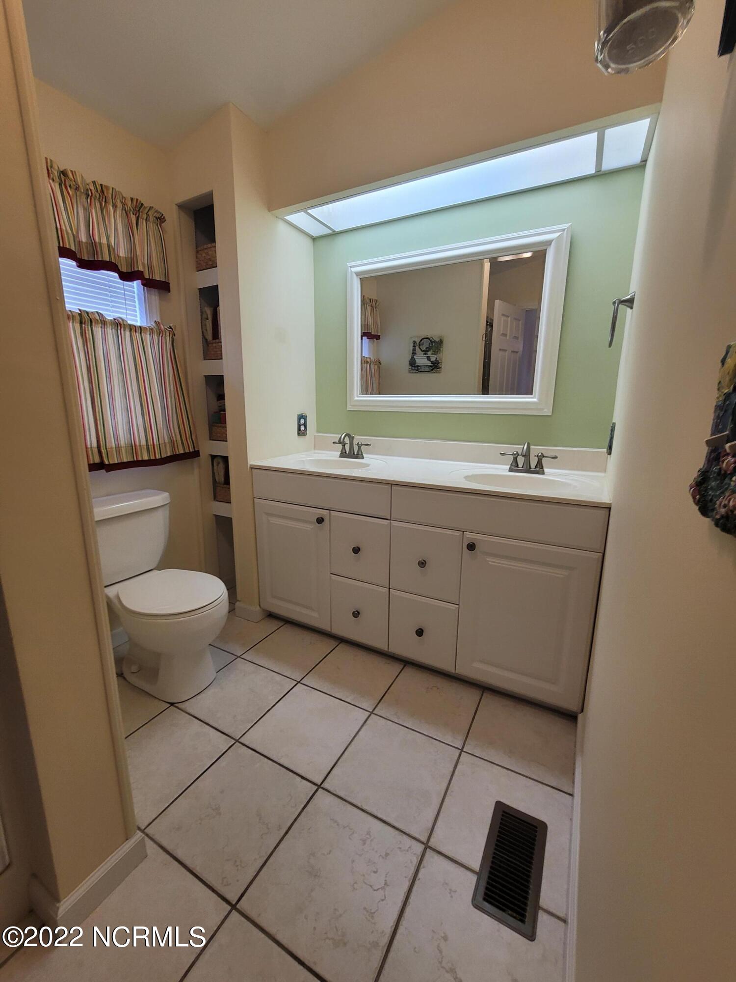 100538759 | Photo 22