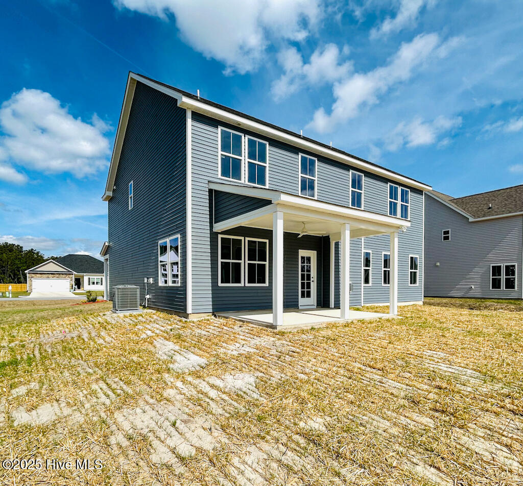 100479294 | Photo 66