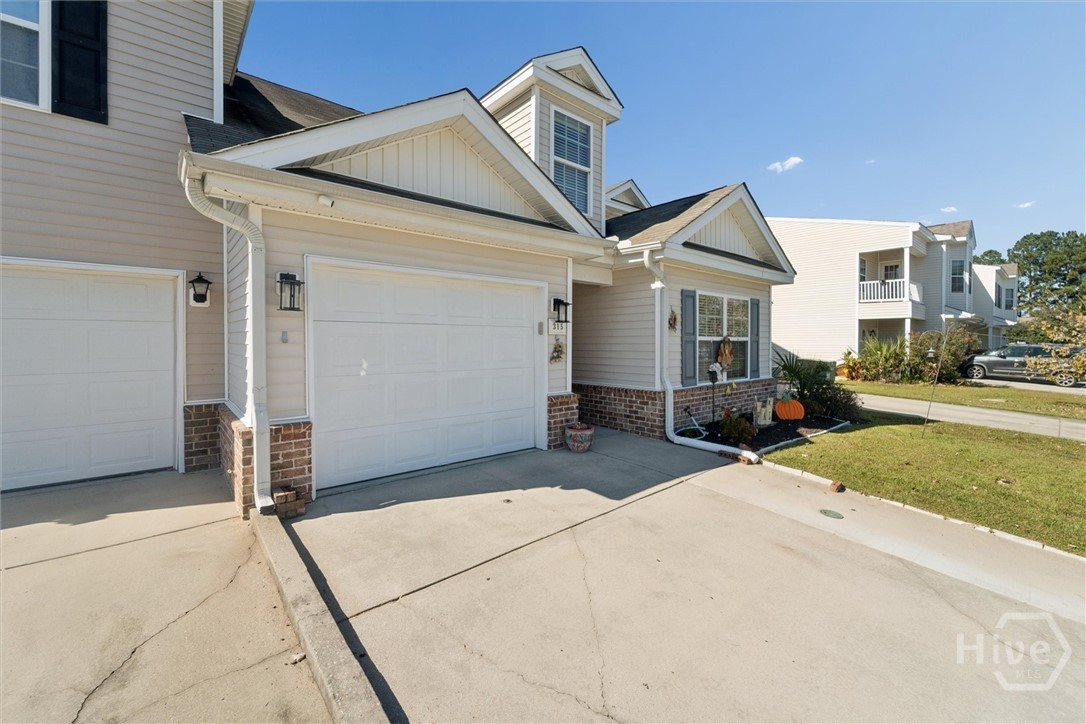 Homes for sale in Pooler, GA | 315 Governor Gwinnett Way, Pooler, GA 31322 | MLS# SA343190