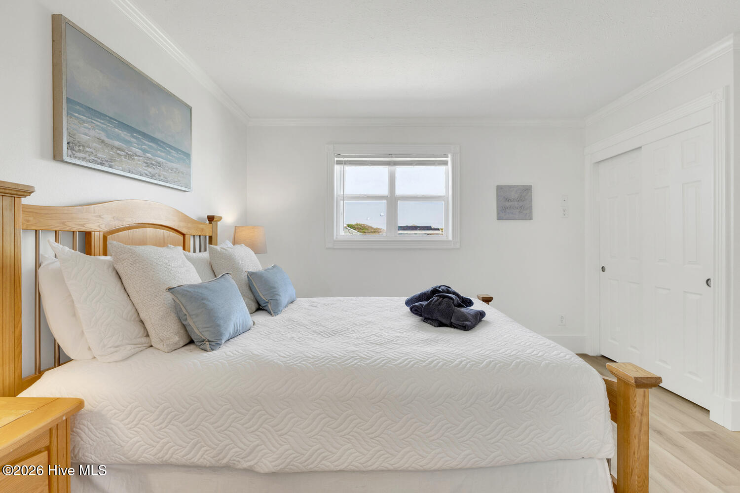 100569348 | Photo 28