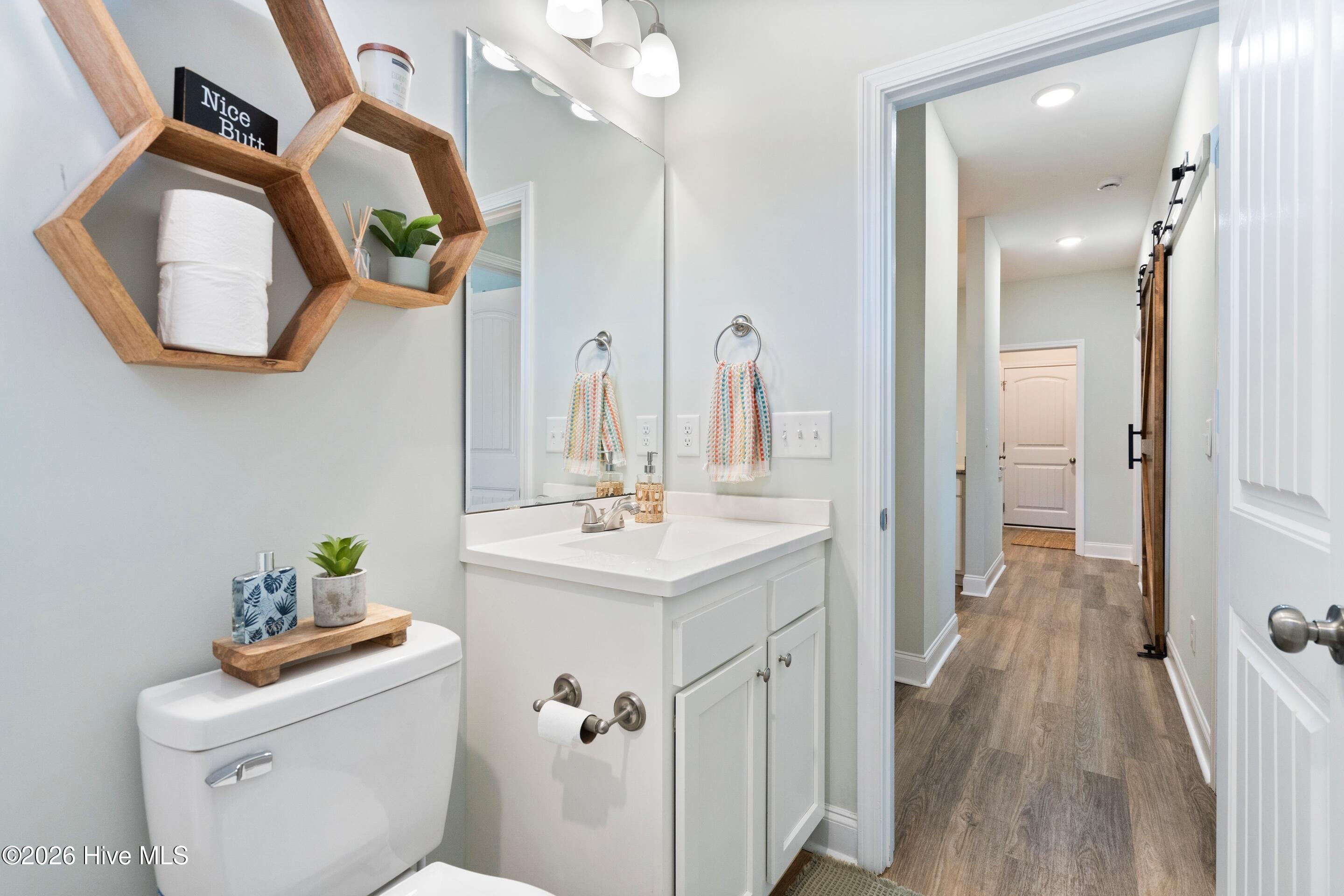 100547558 | Photo 21