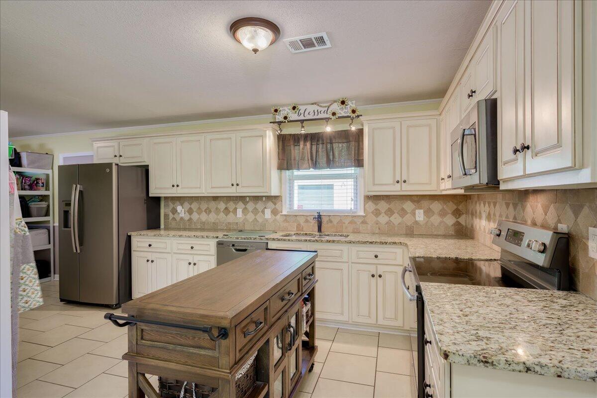 216 Pecan Drive