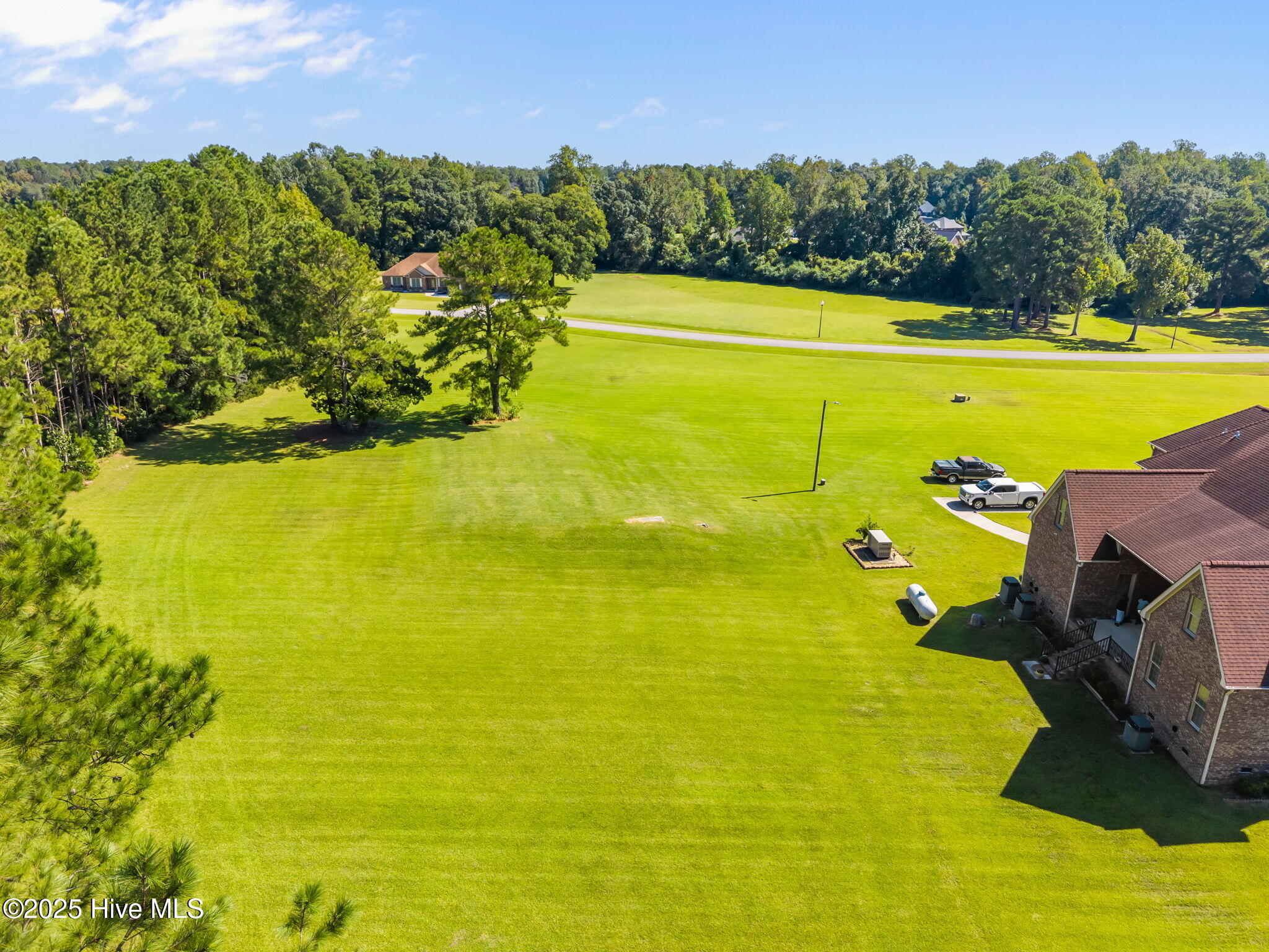 100529119 | Photo 71