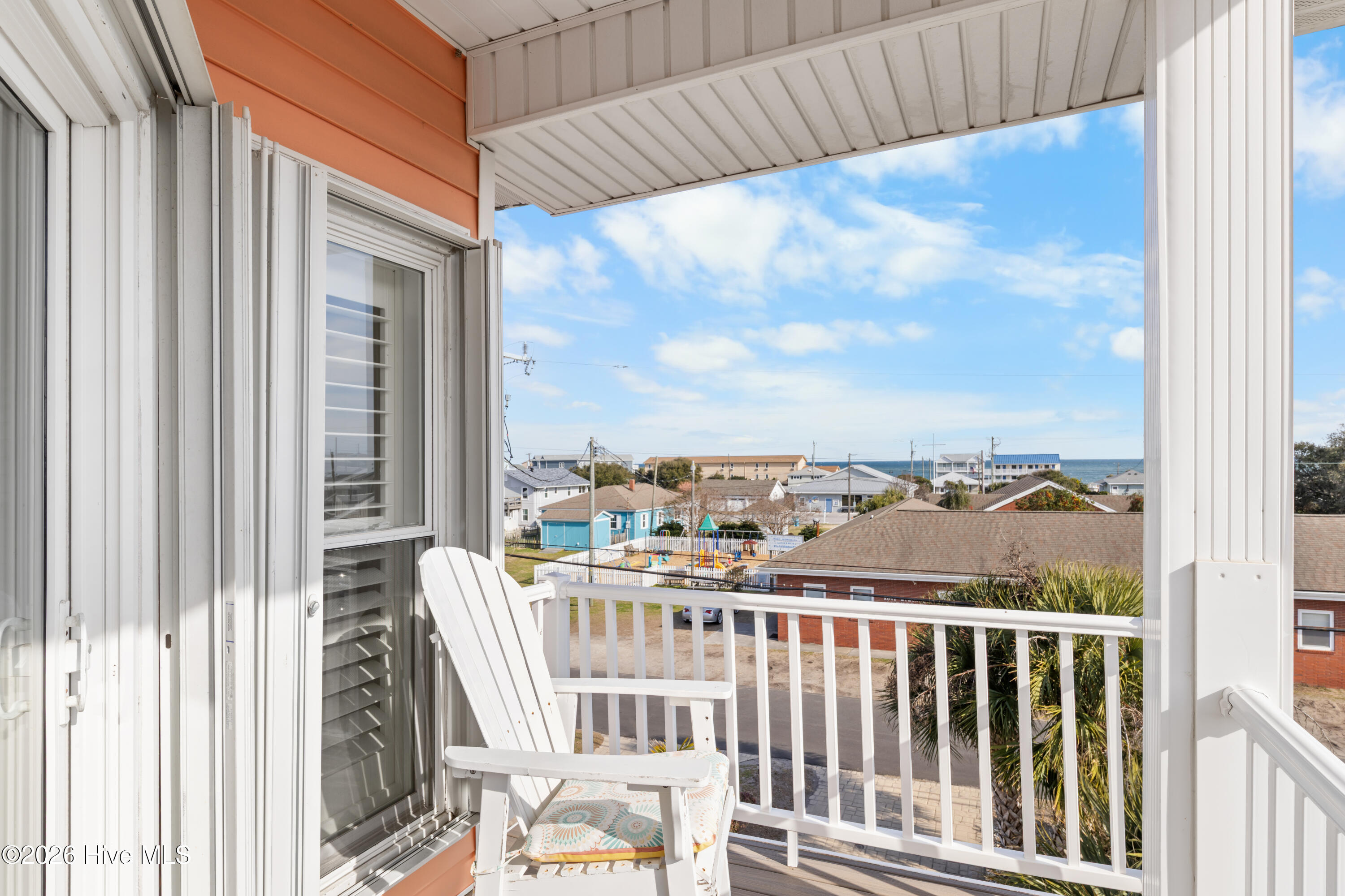 100552955 | Photo 38