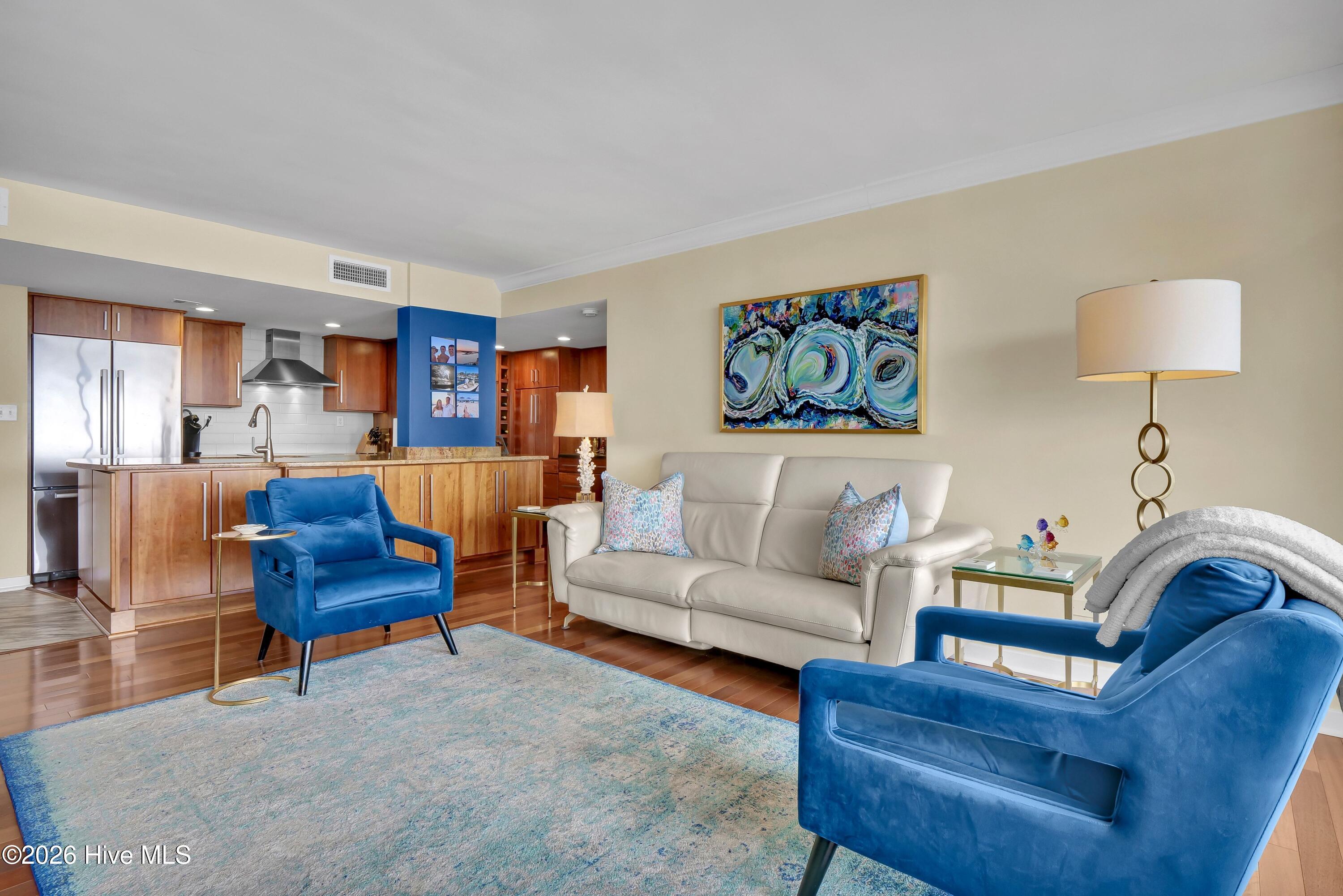 100559794 | Photo 13