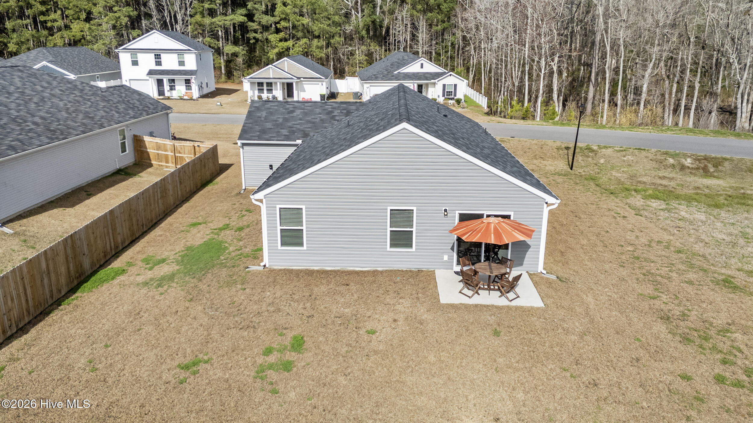 100558614 | Photo 31