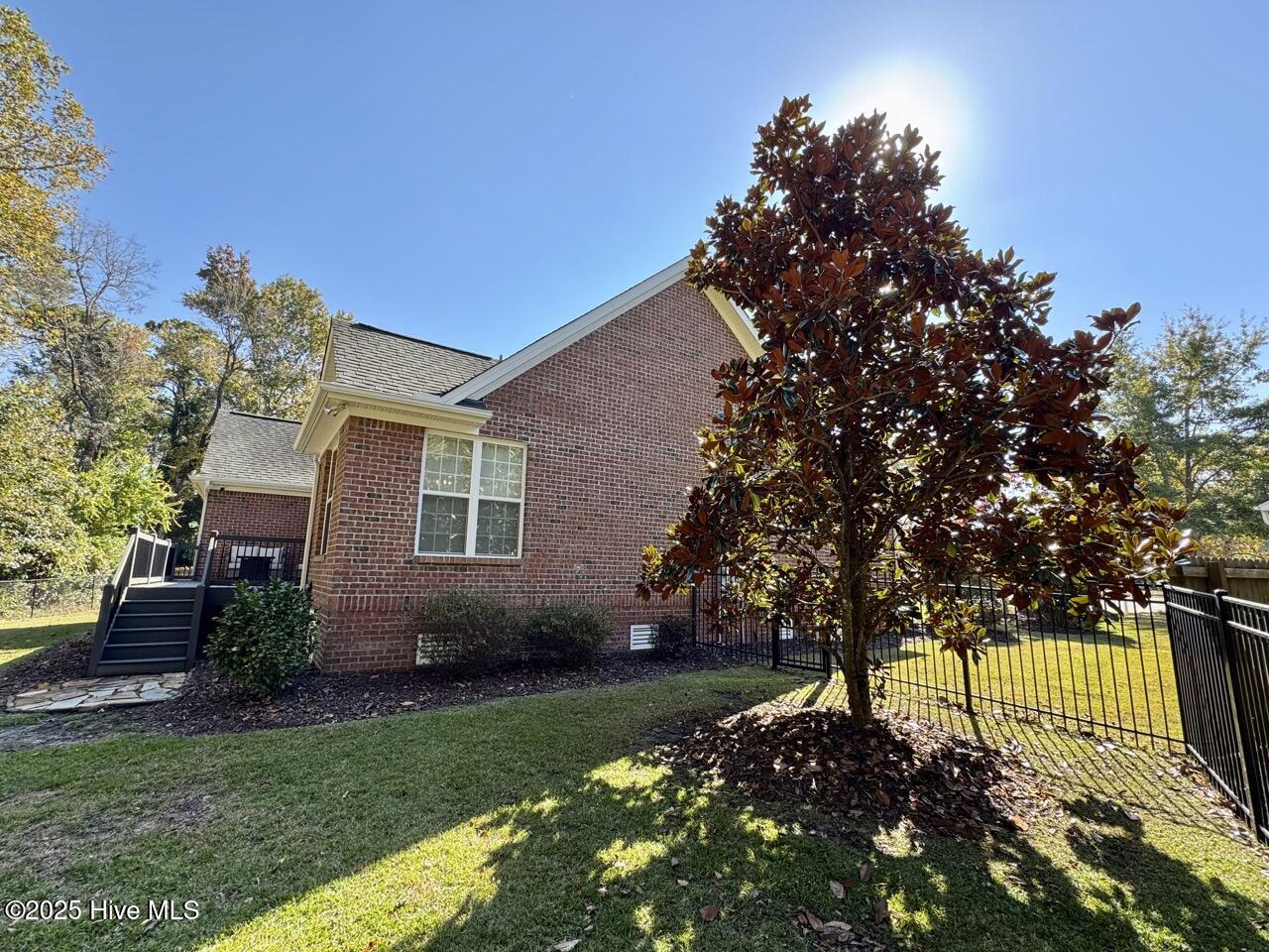 100540072 | Photo 21