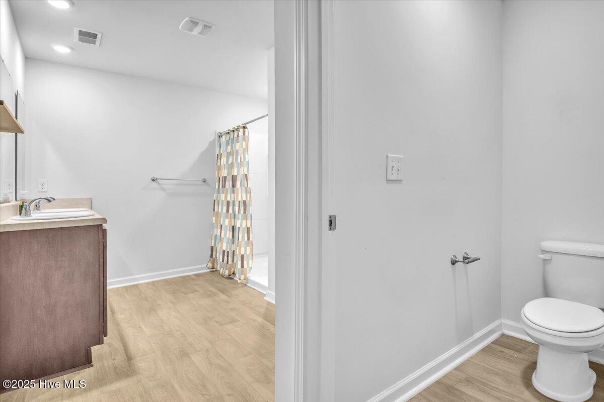 100538073 | Photo 20