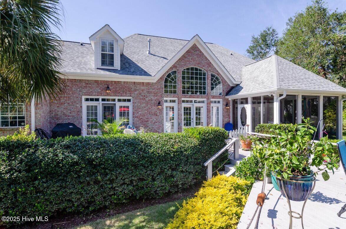 100528608 | Photo 39