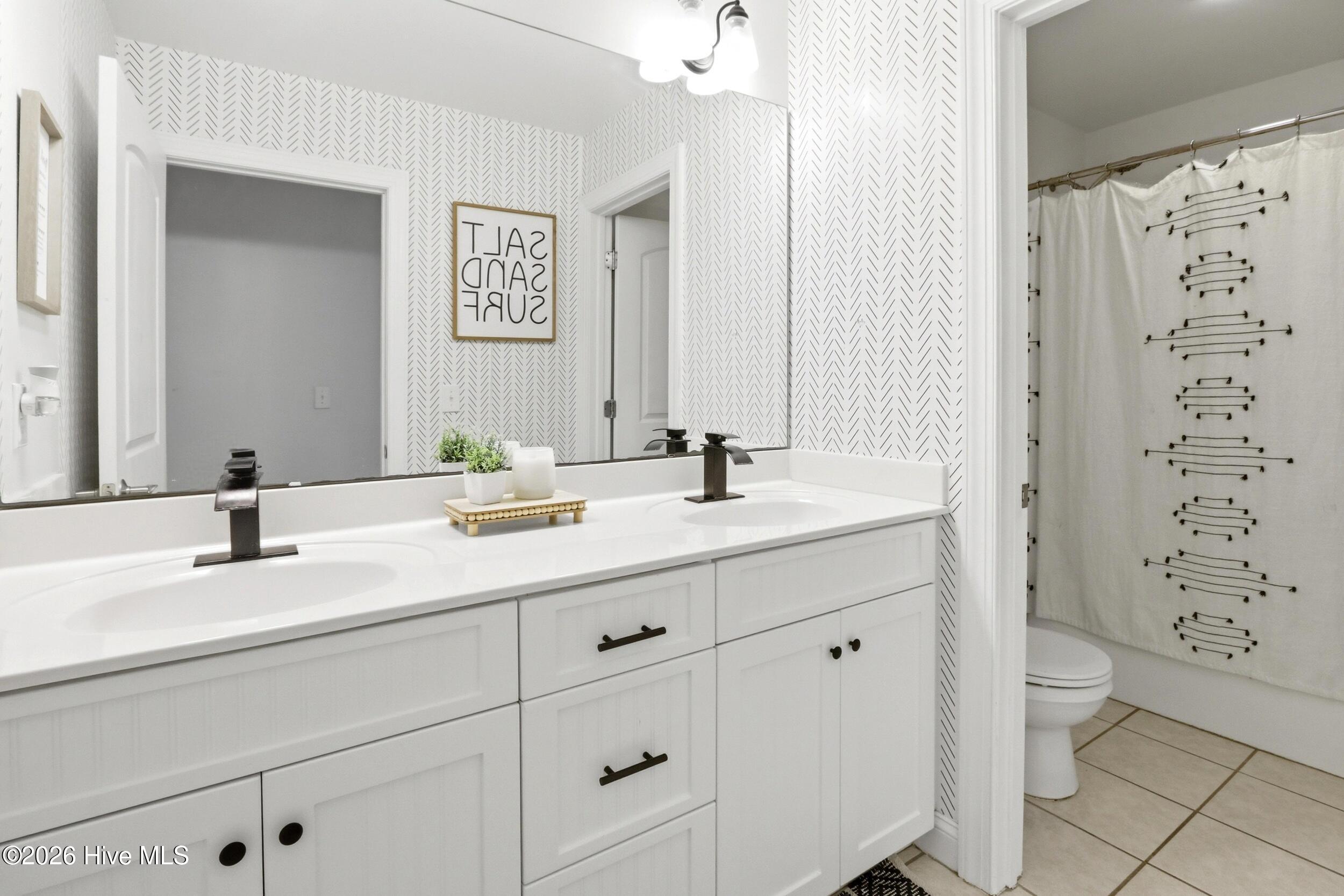 100562150 | Photo 31