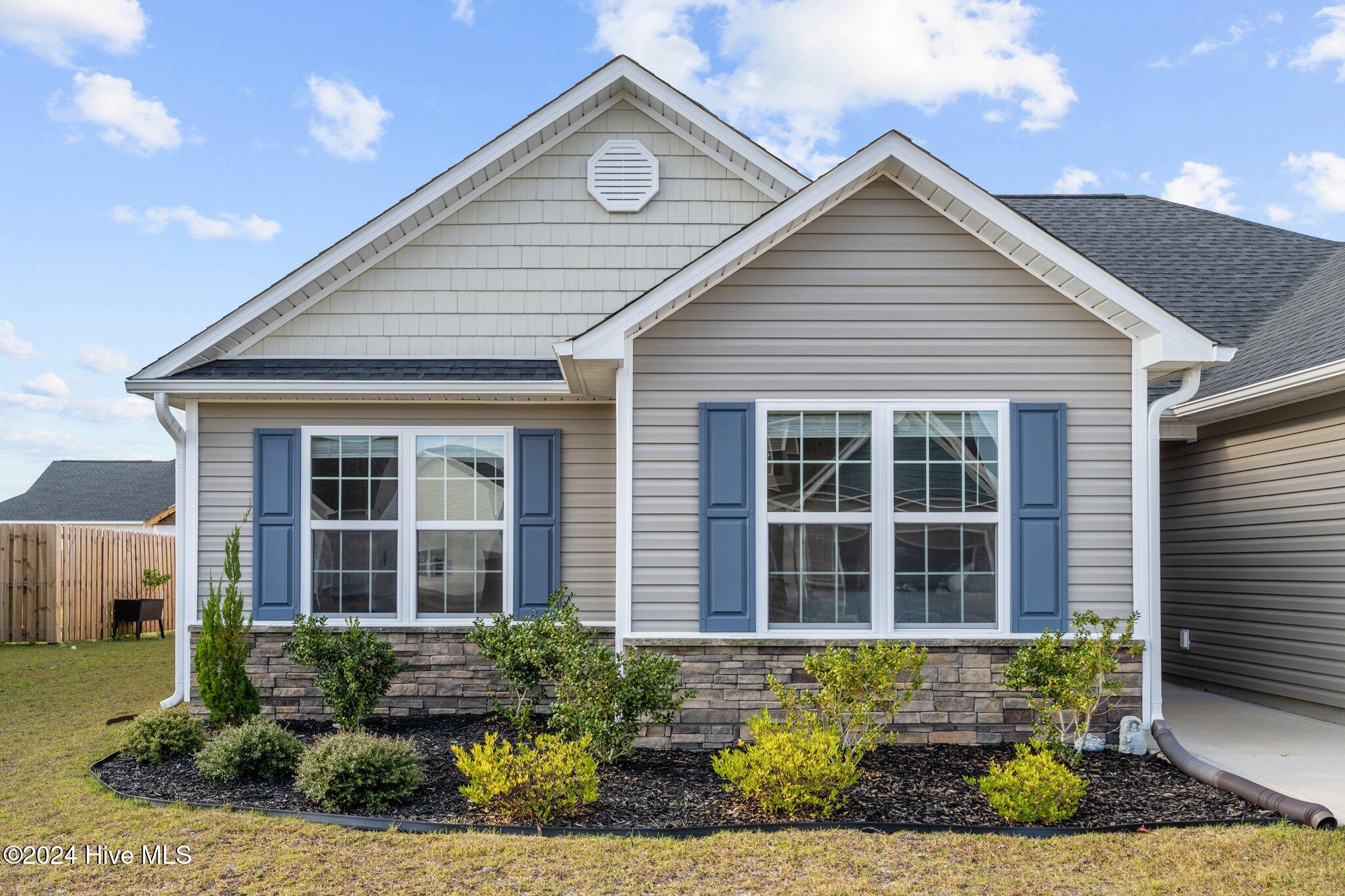 100551017 | Photo 33