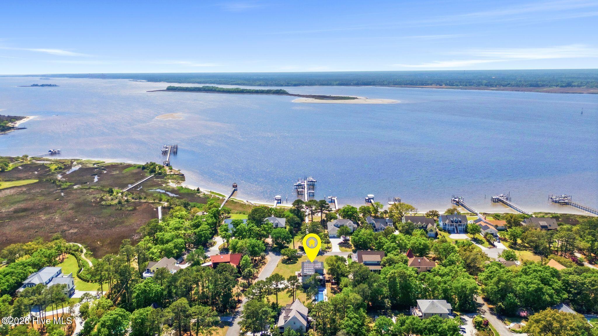 100568012 | Photo 105