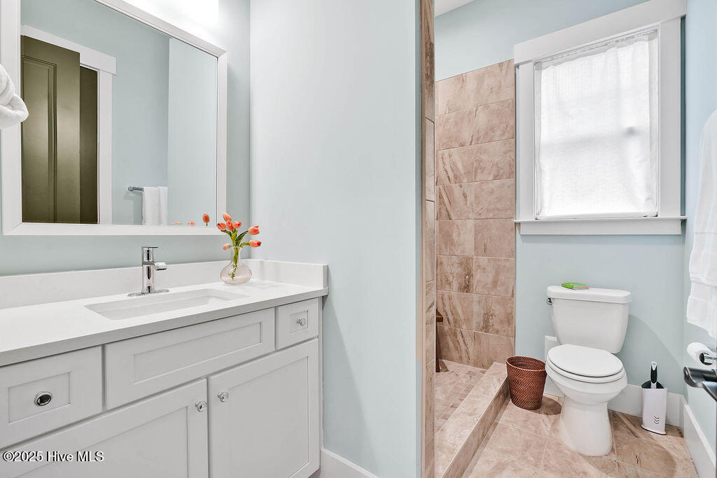 100441833 | Photo 31