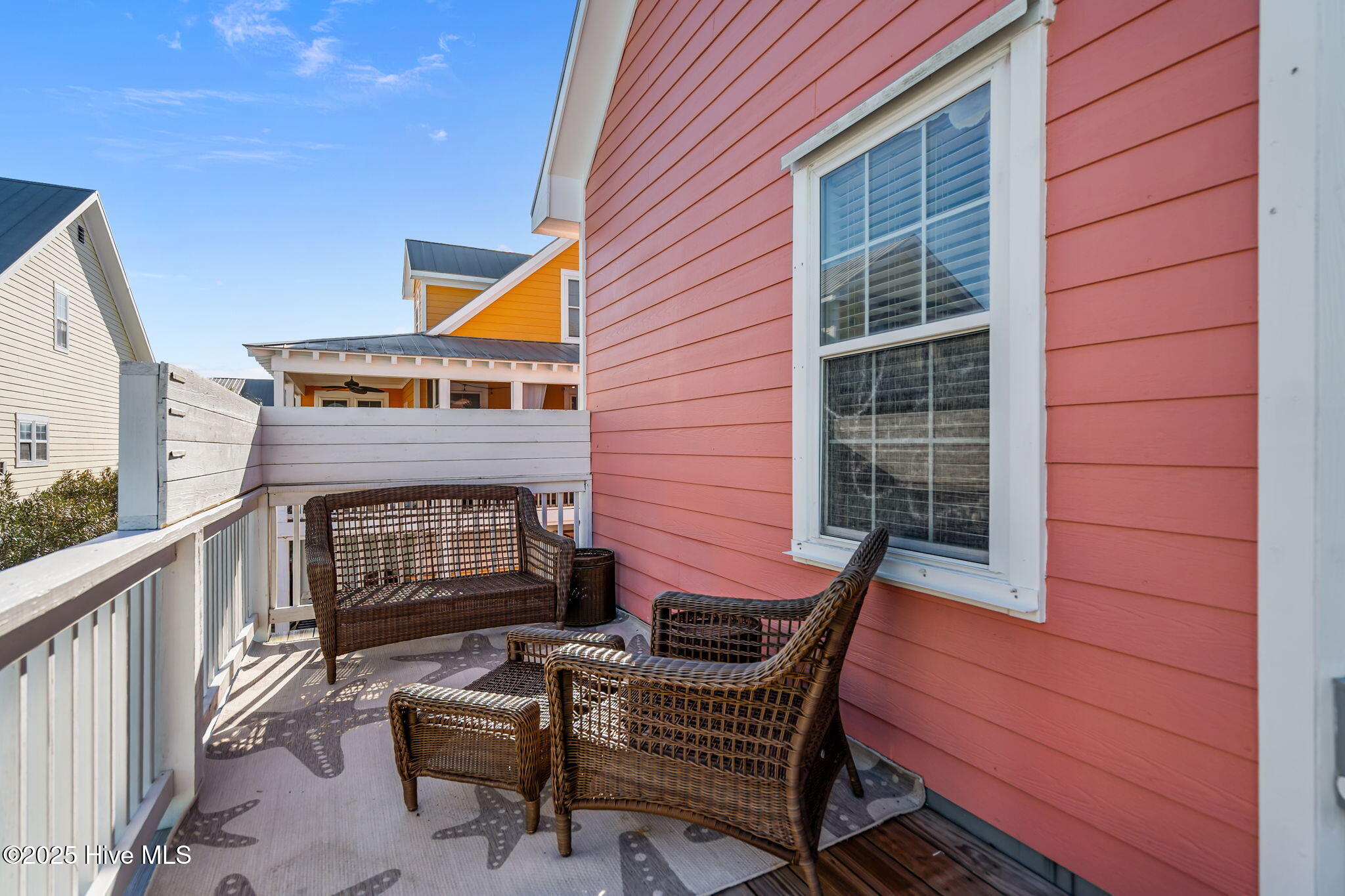 100546584 | Photo 47