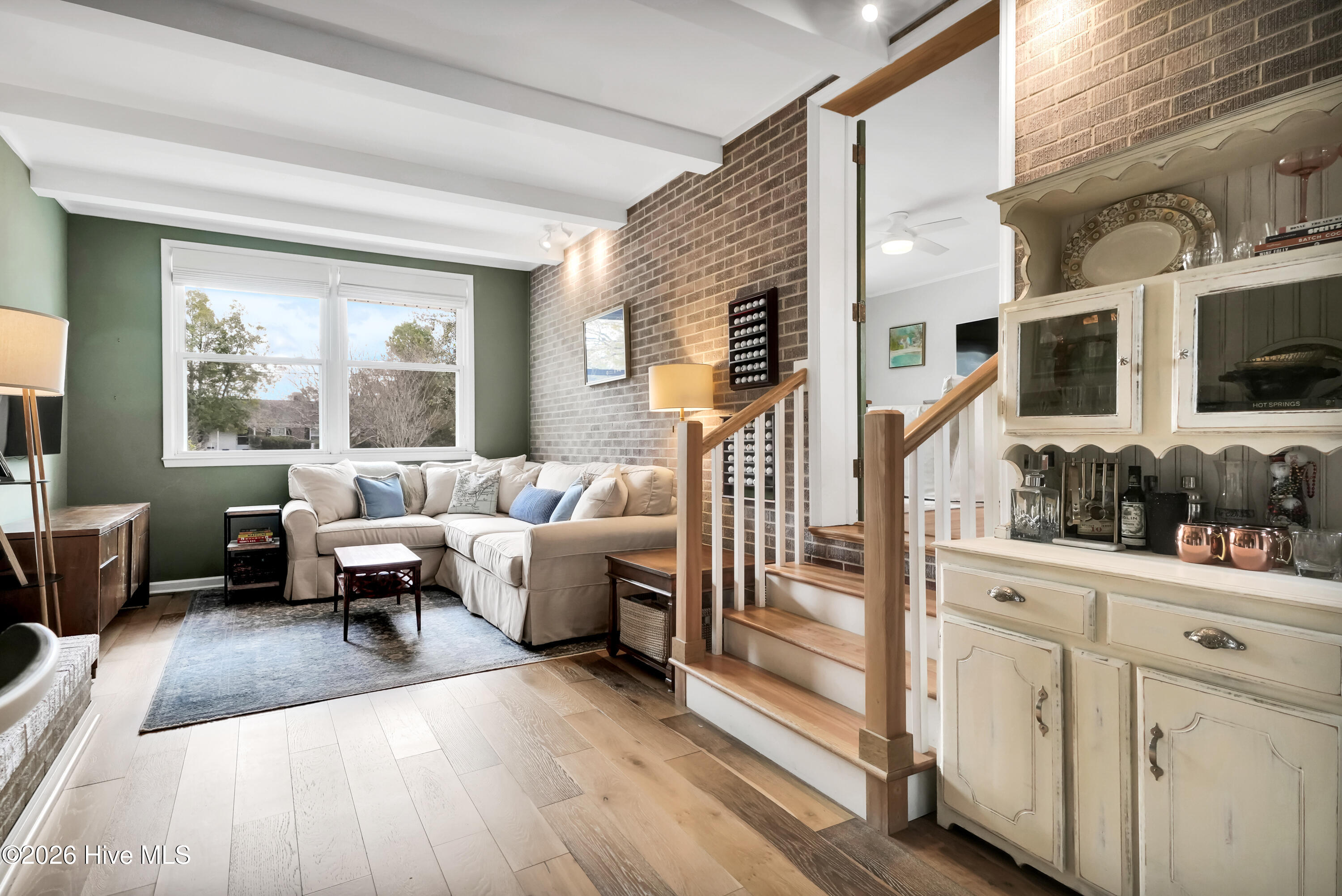 100557900 | Photo 13