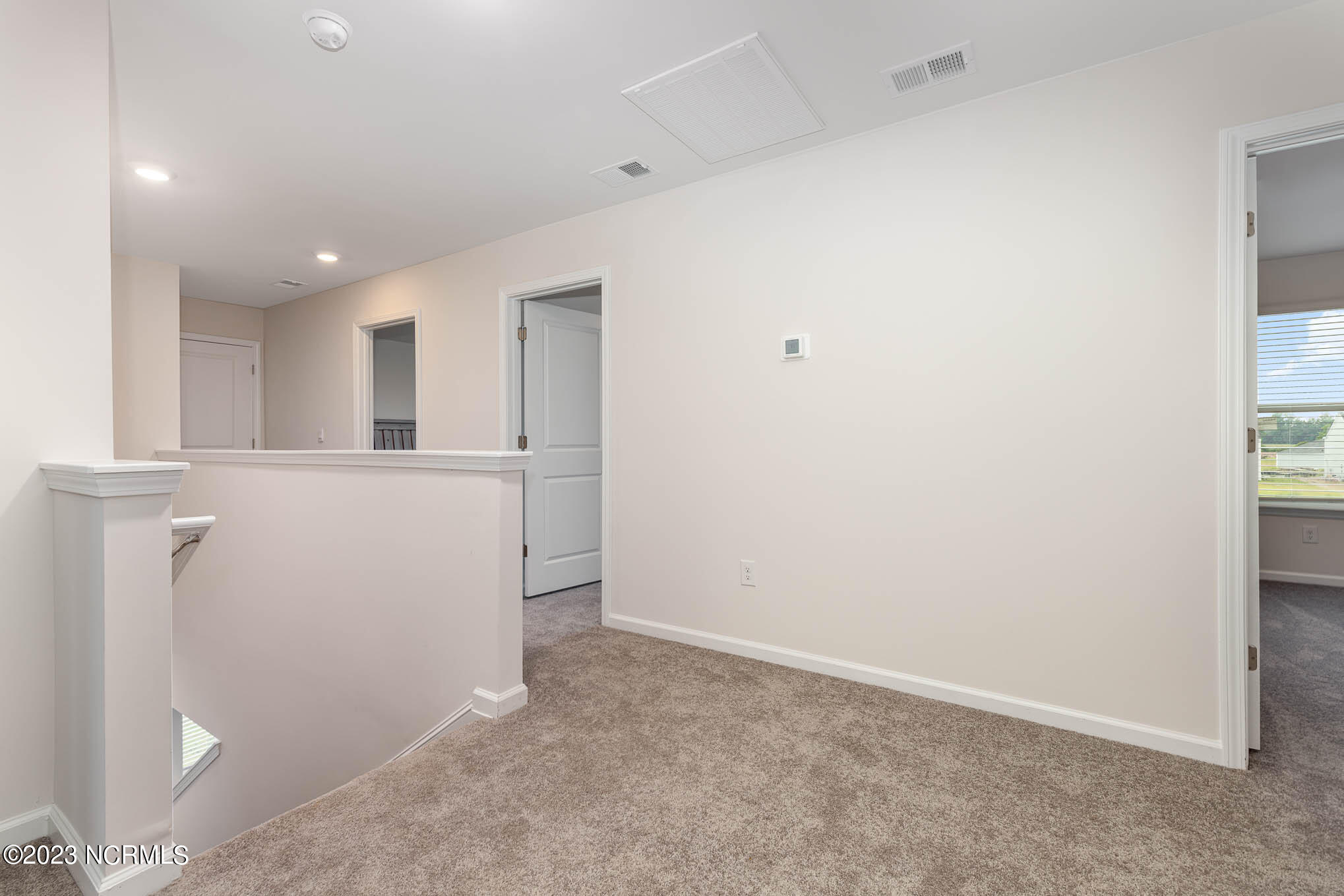 100550698 | Photo 19