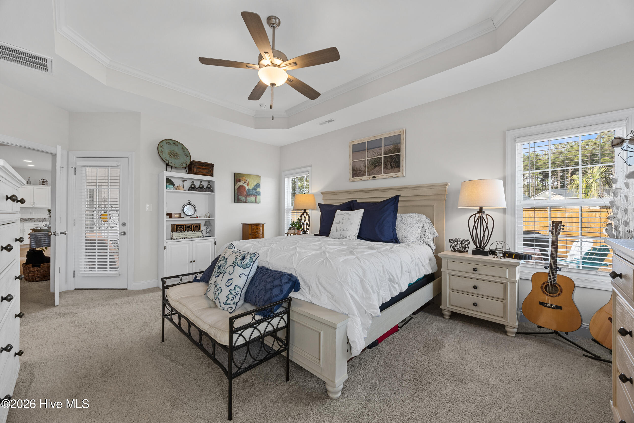 100547836 | Photo 22