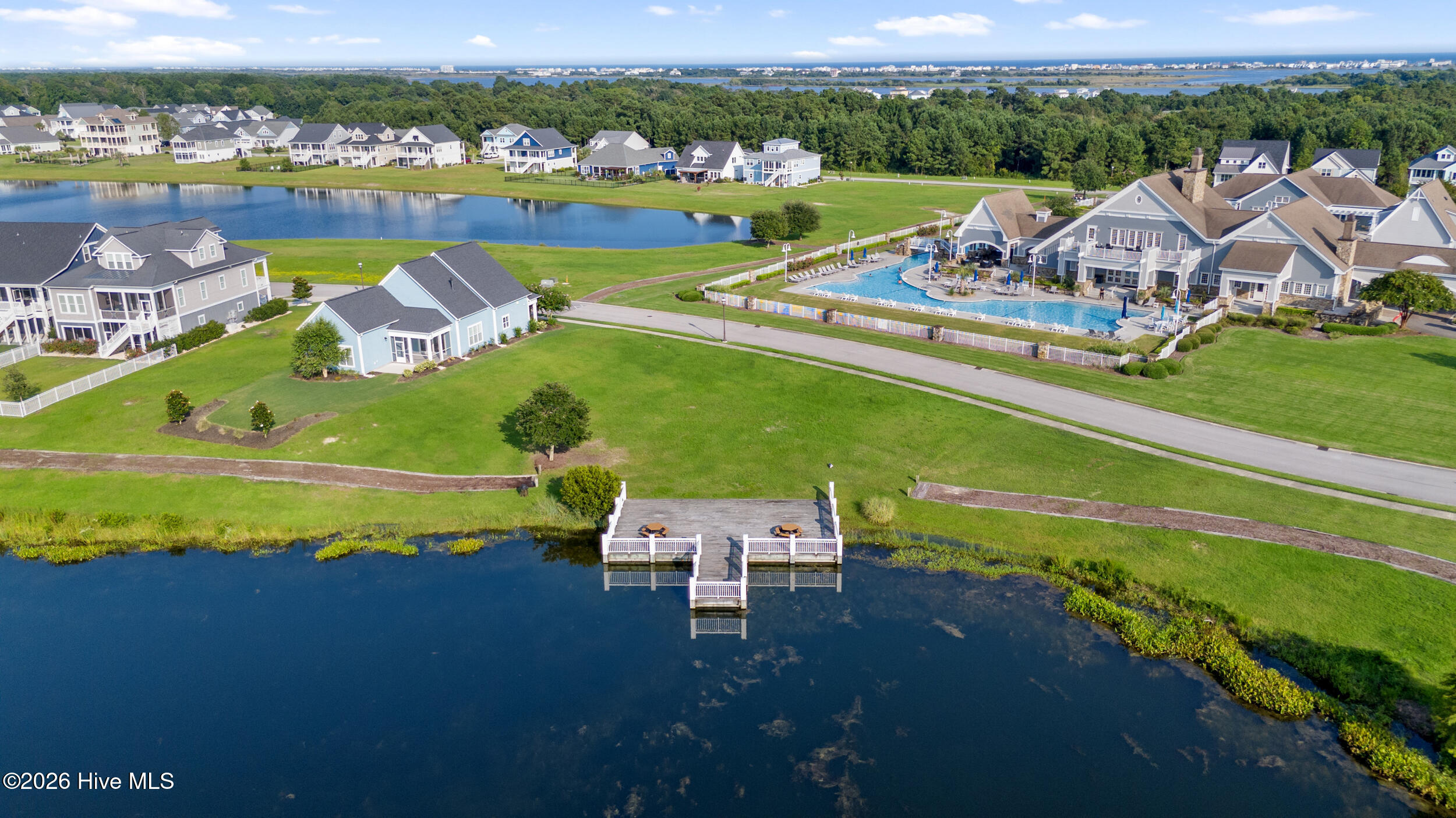 100570688 | Photo 87