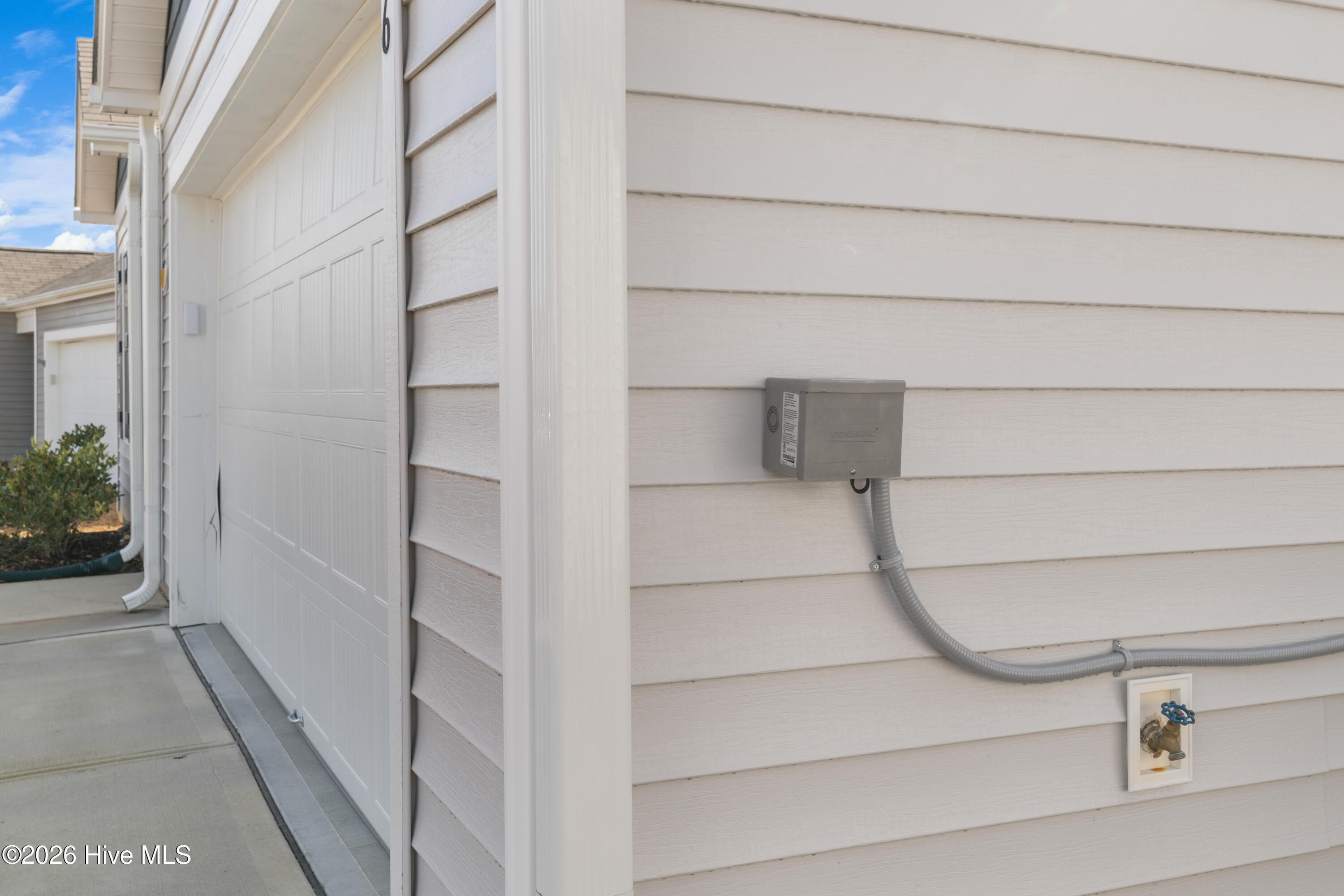 100550374 | Photo 43