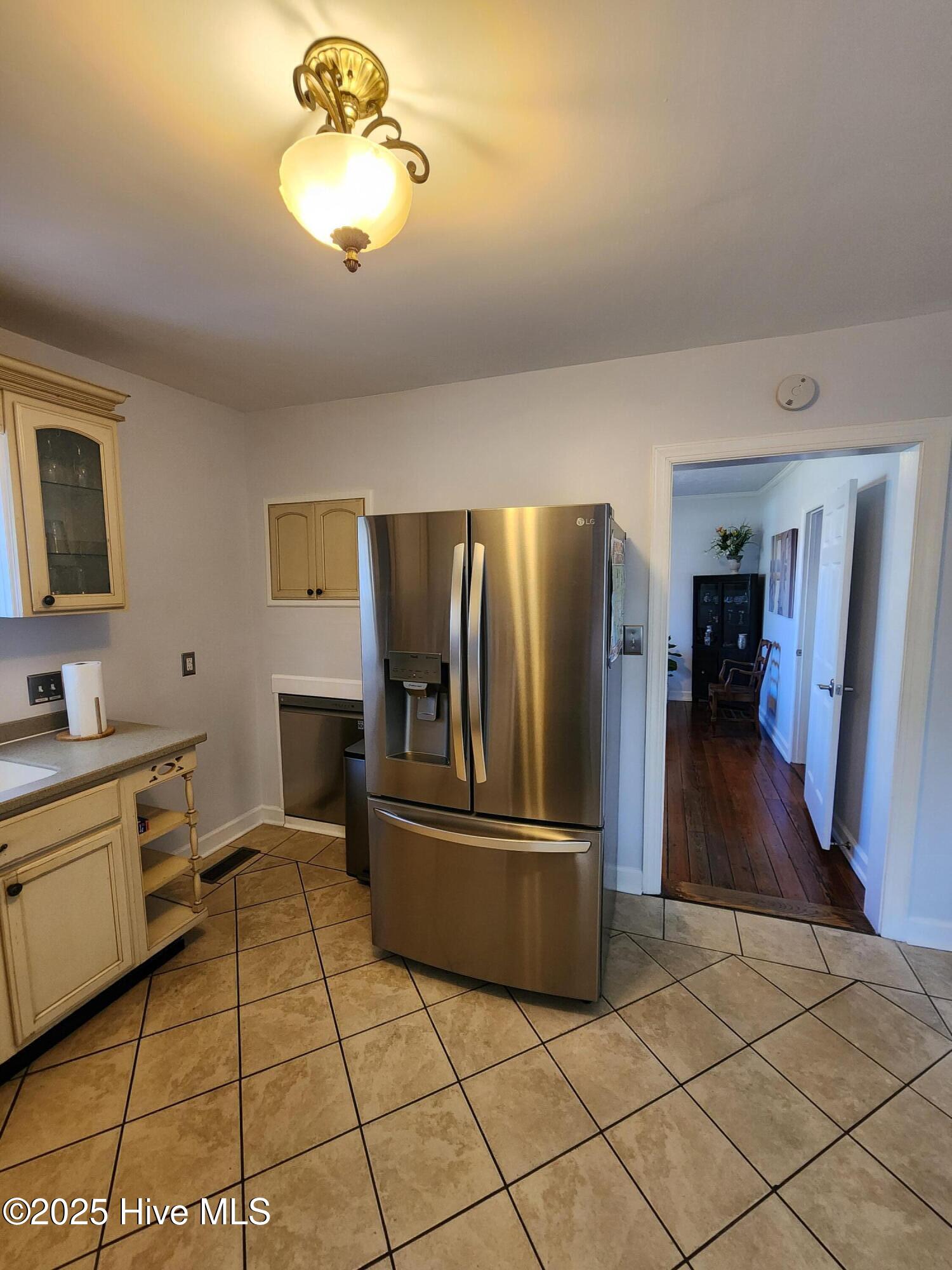 100543884 | Photo 17