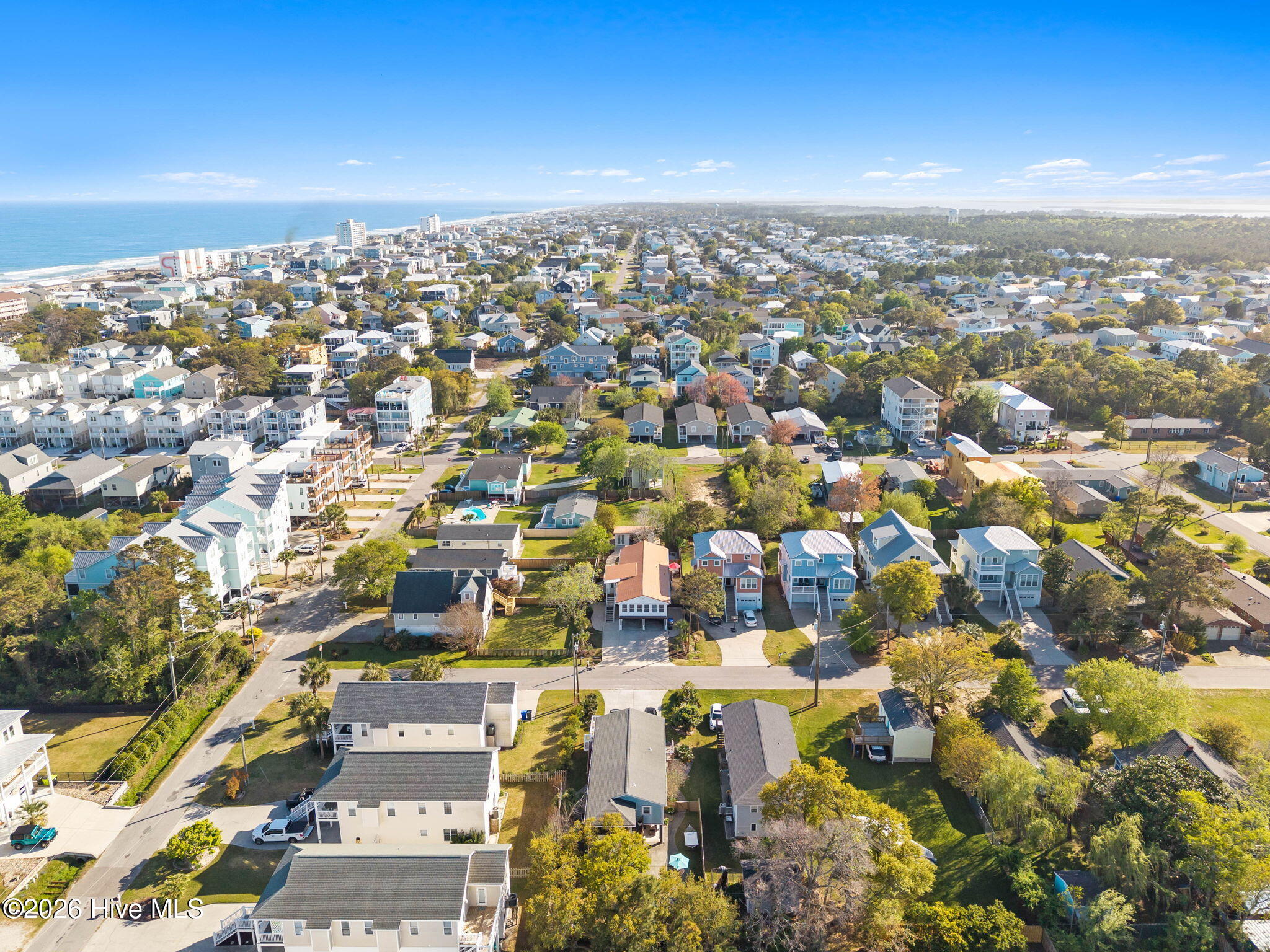 100565975 | Photo 37