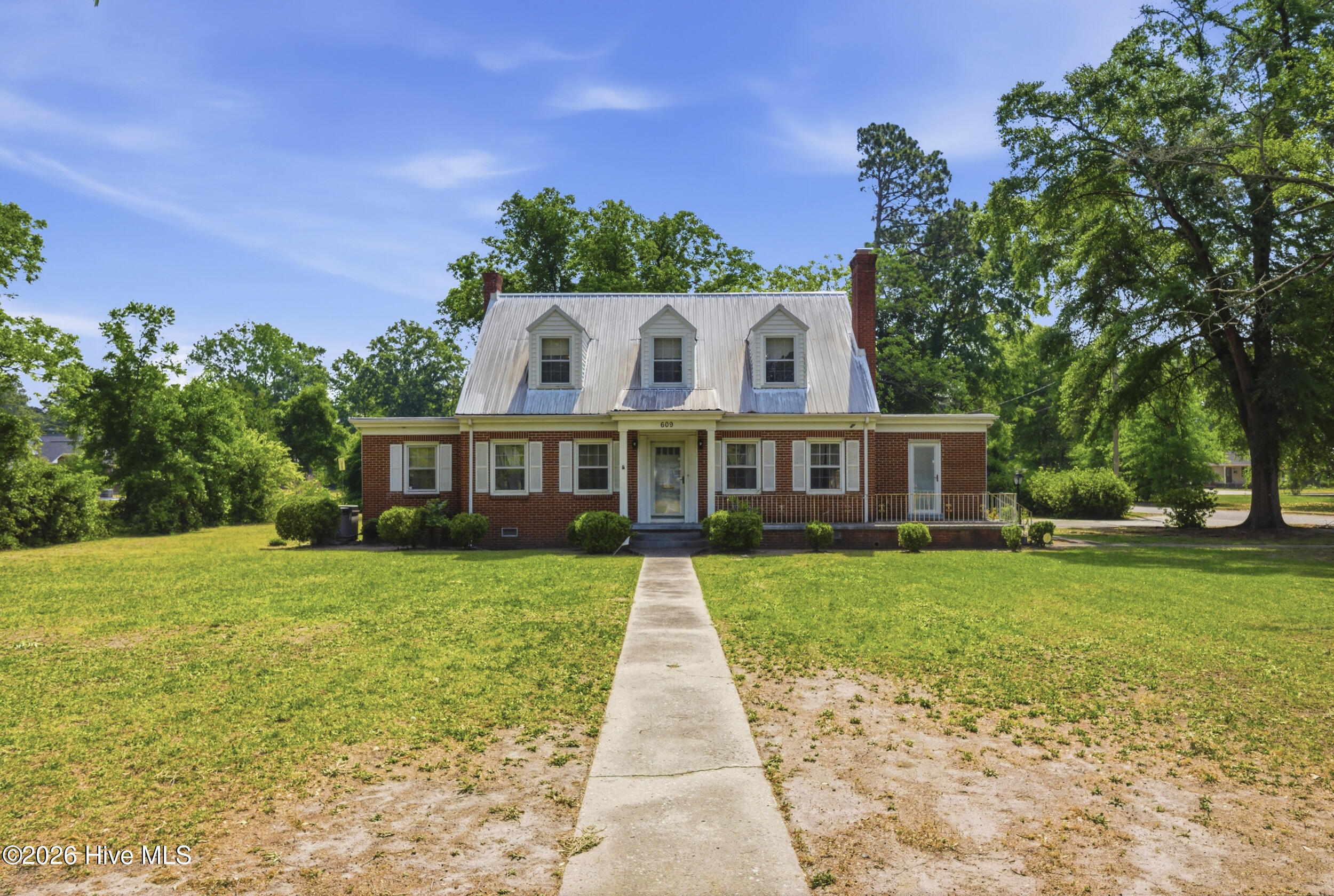 Homes for sale in Red Springs, NC | 609 S Main St, Red Springs, NC 28377 | MLS# 100572010