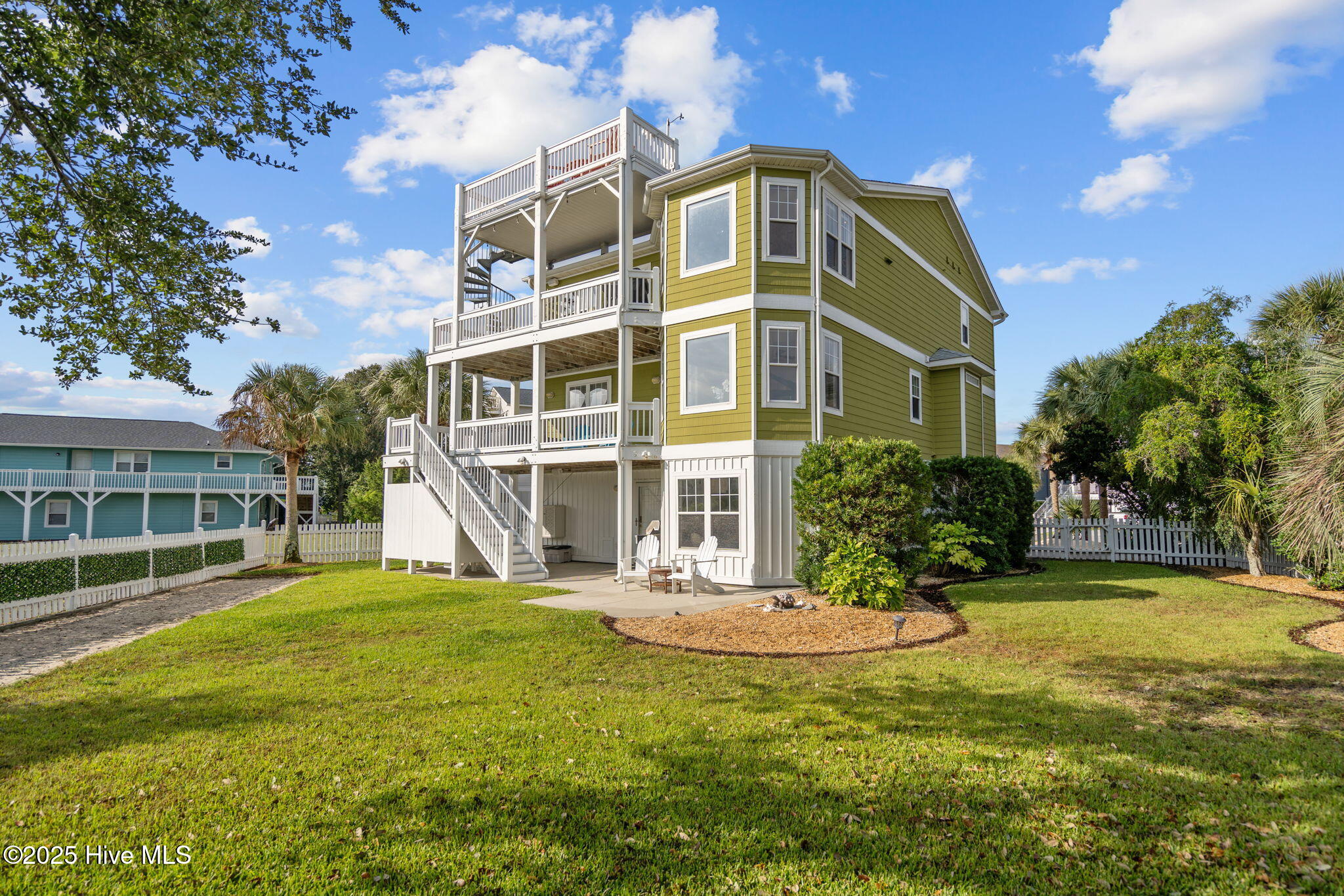 100528762 | Photo 12