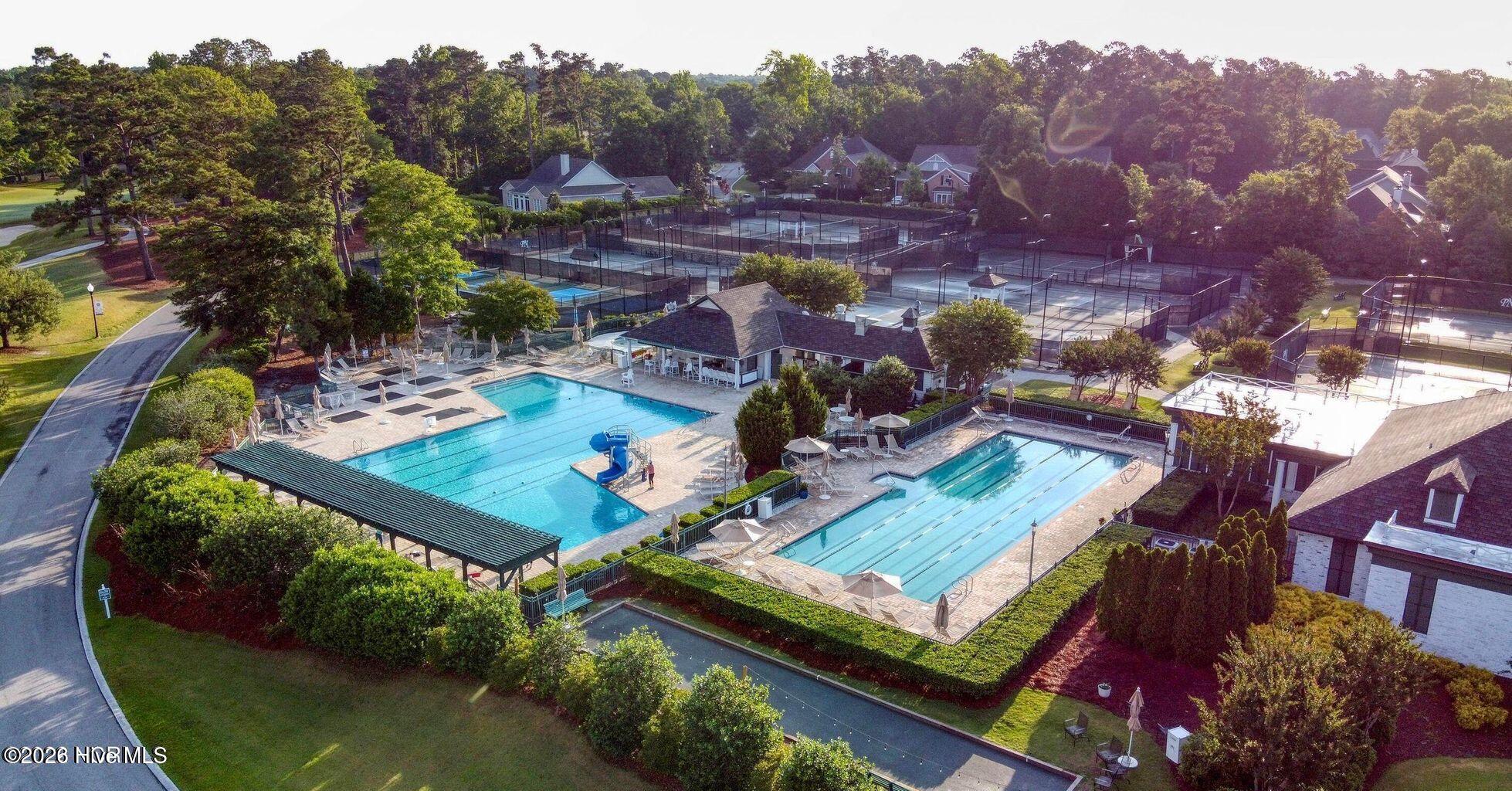 100552027 | Photo 57