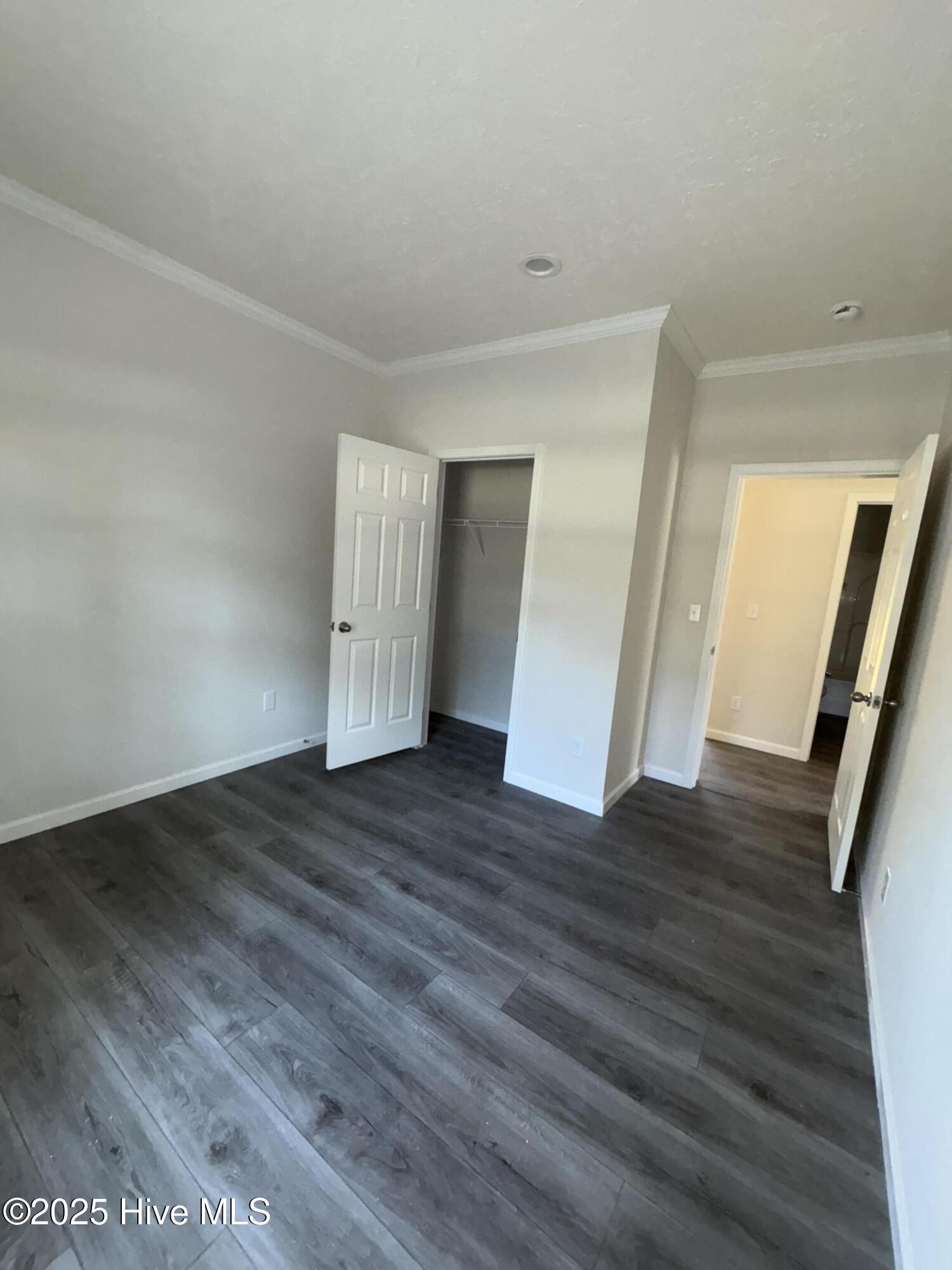 100532306 | Photo 17