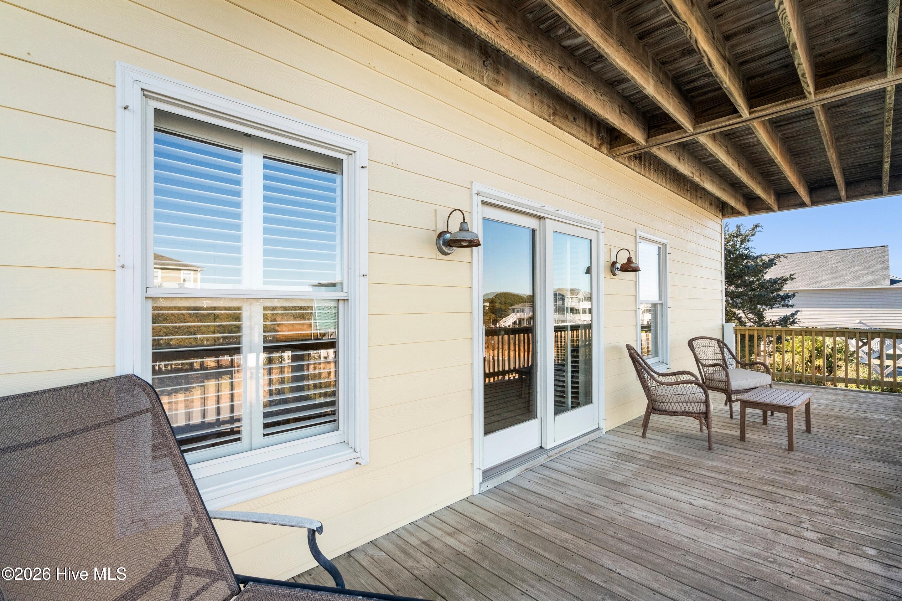 100549309 | Photo 50