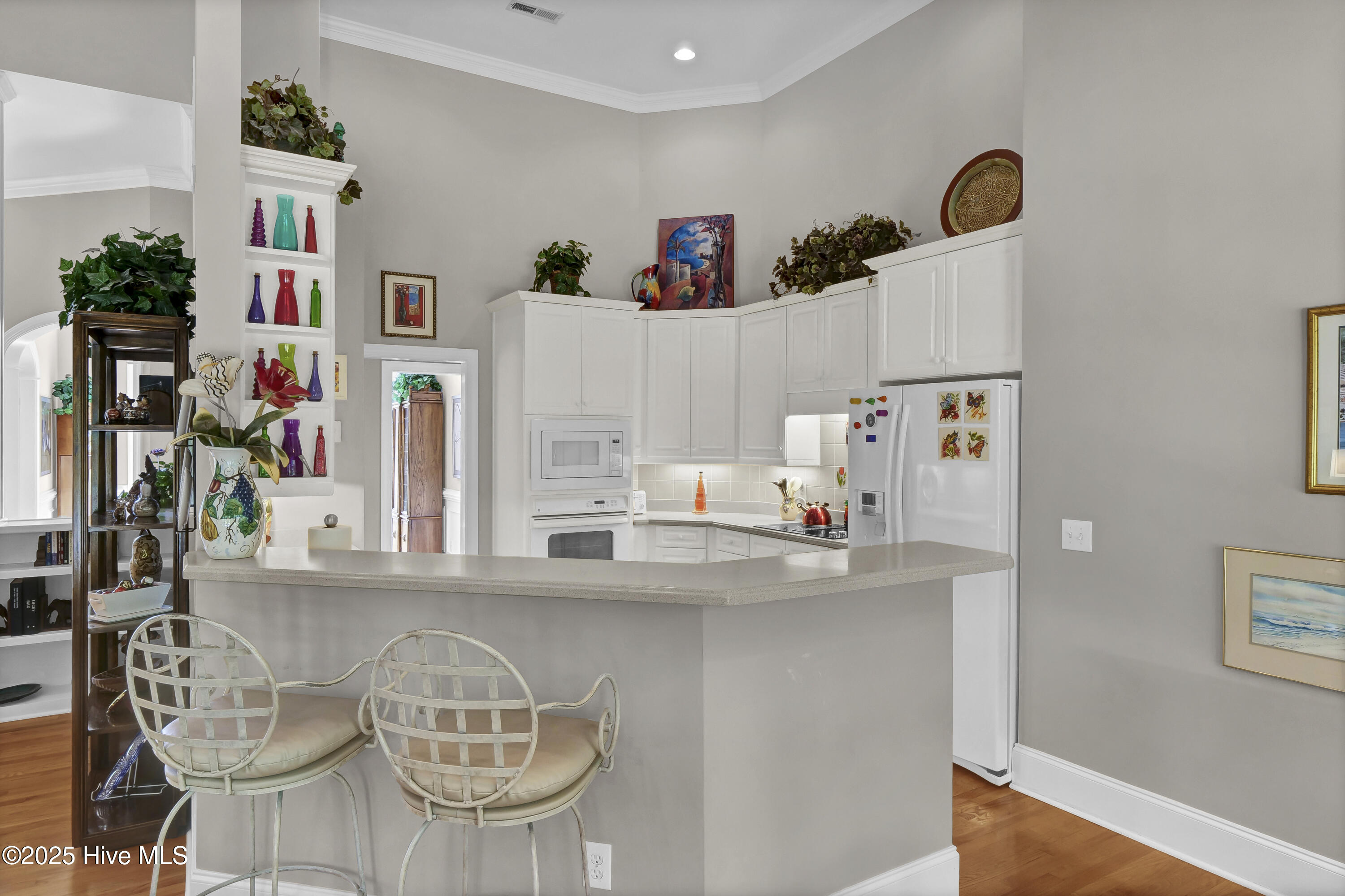 100533946 | Photo 21