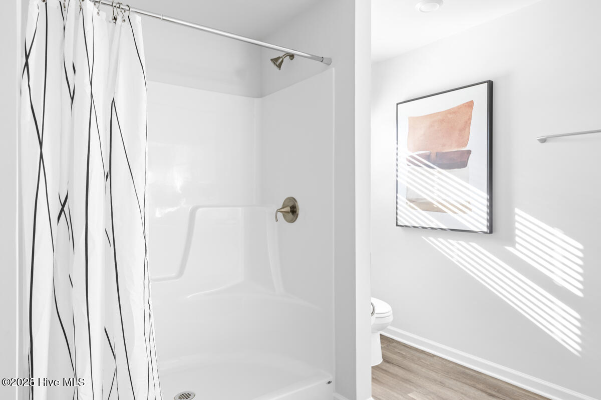 100544030 | Photo 21