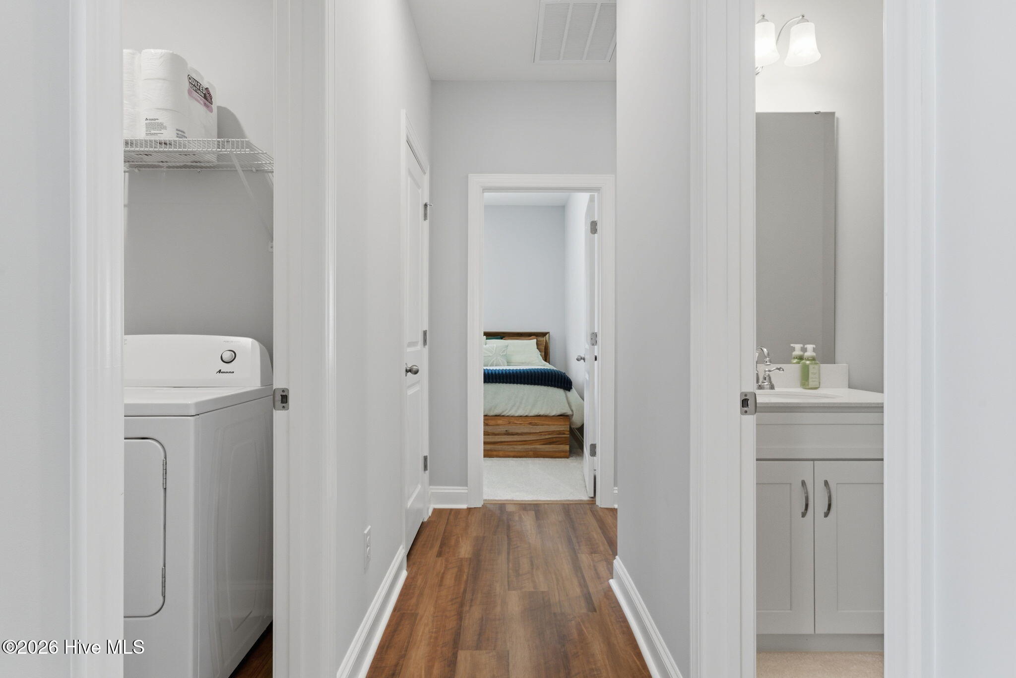 100554618 | Photo 40