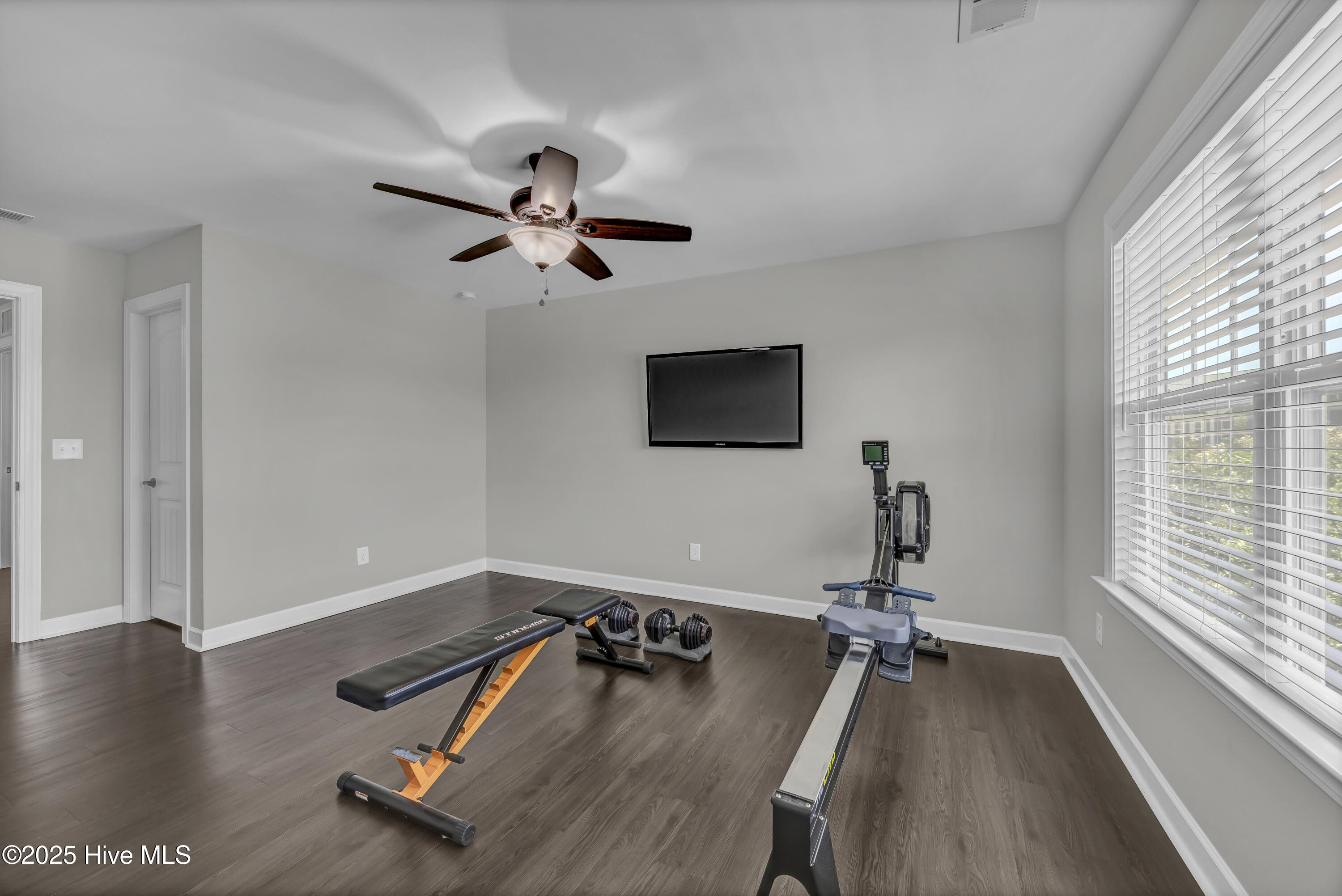 100519414 | Photo 32