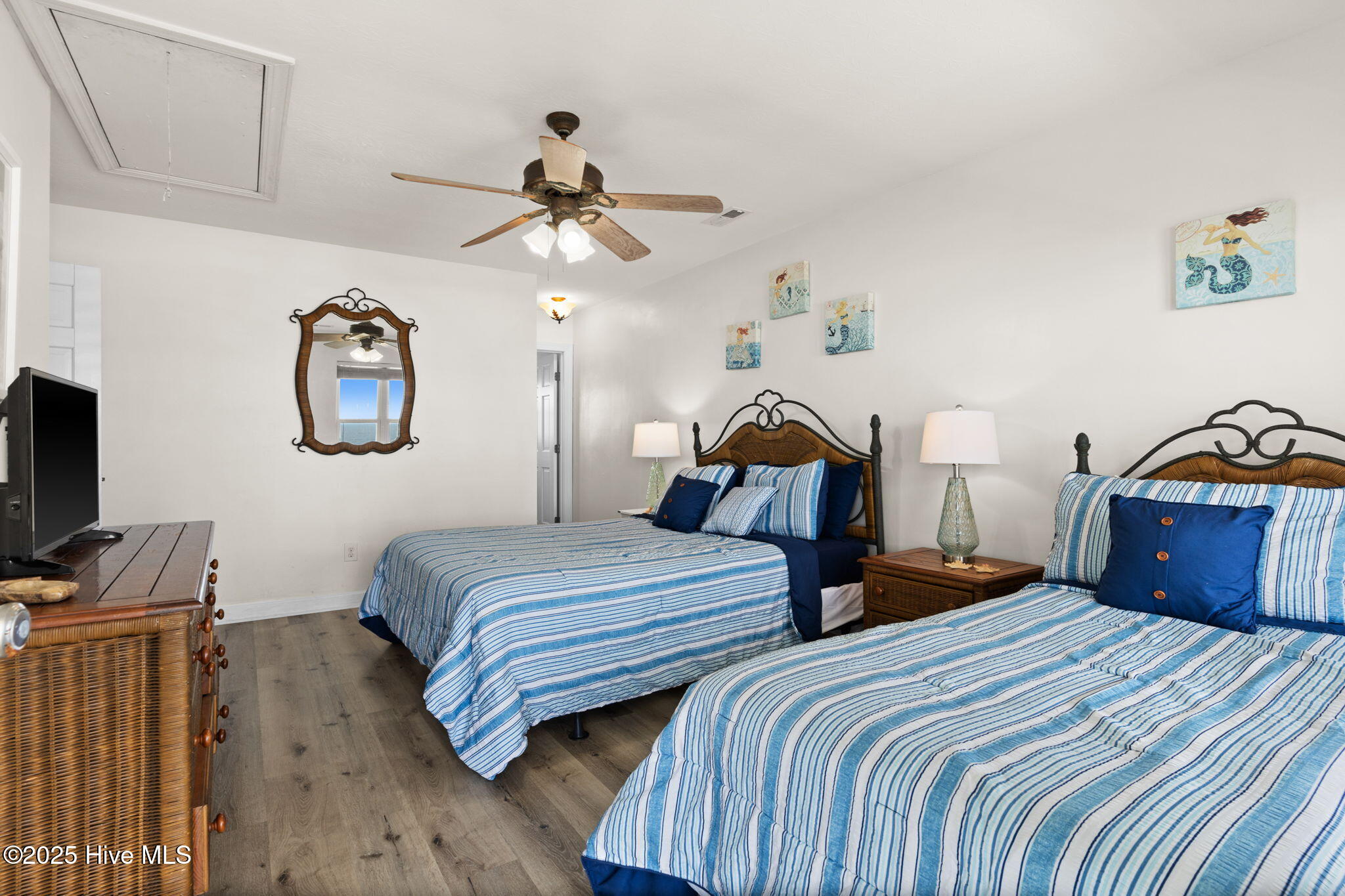 100515755 | Photo 37