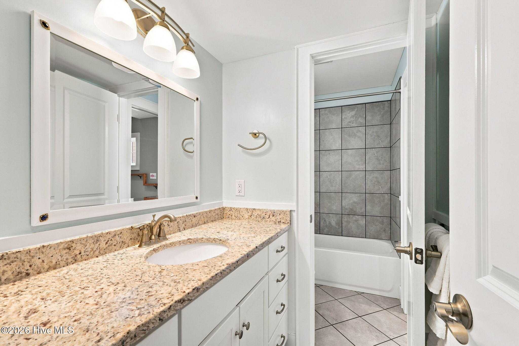 107 W Bogue Boulevard 3,Atlantic Beach