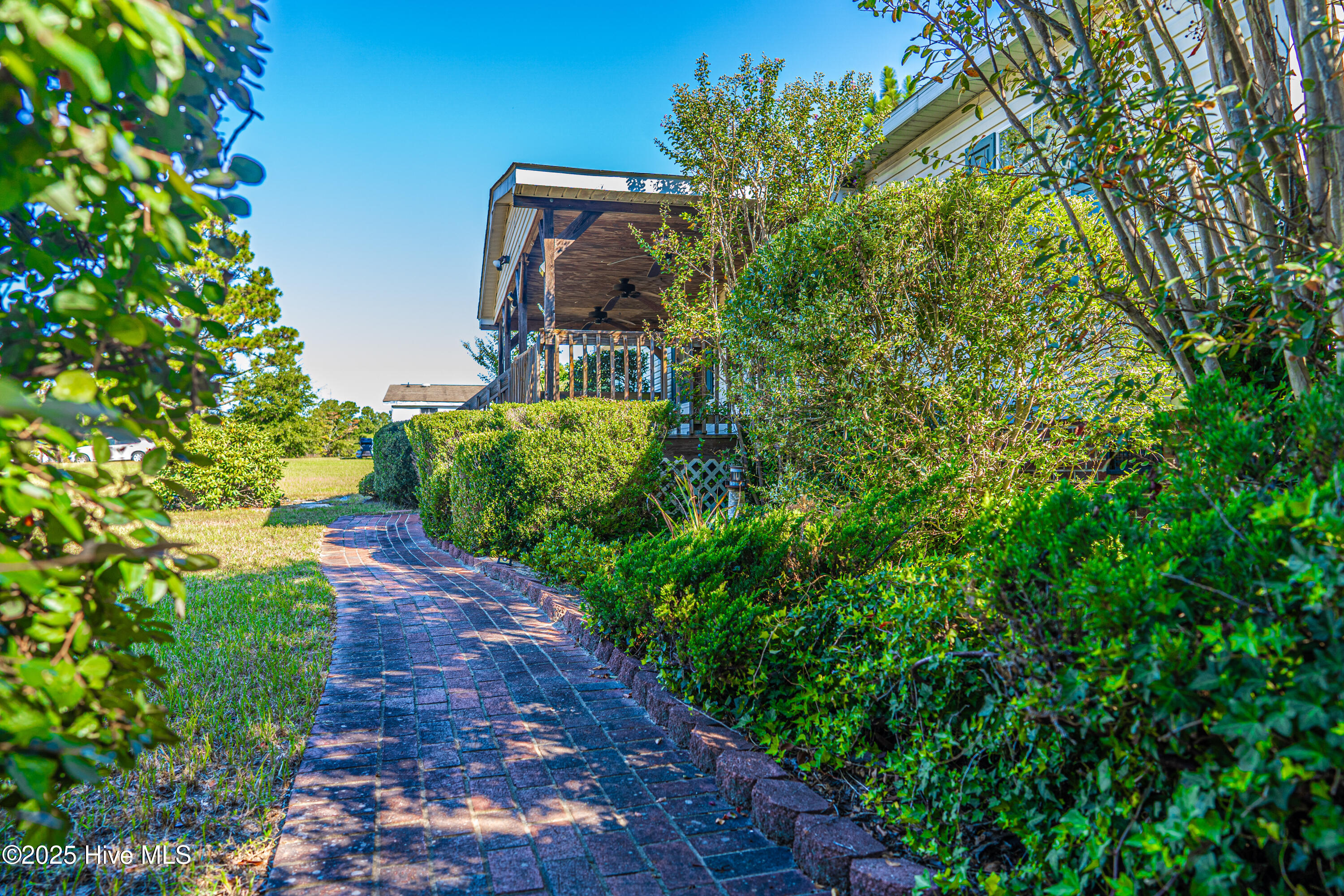 113 Holly Place