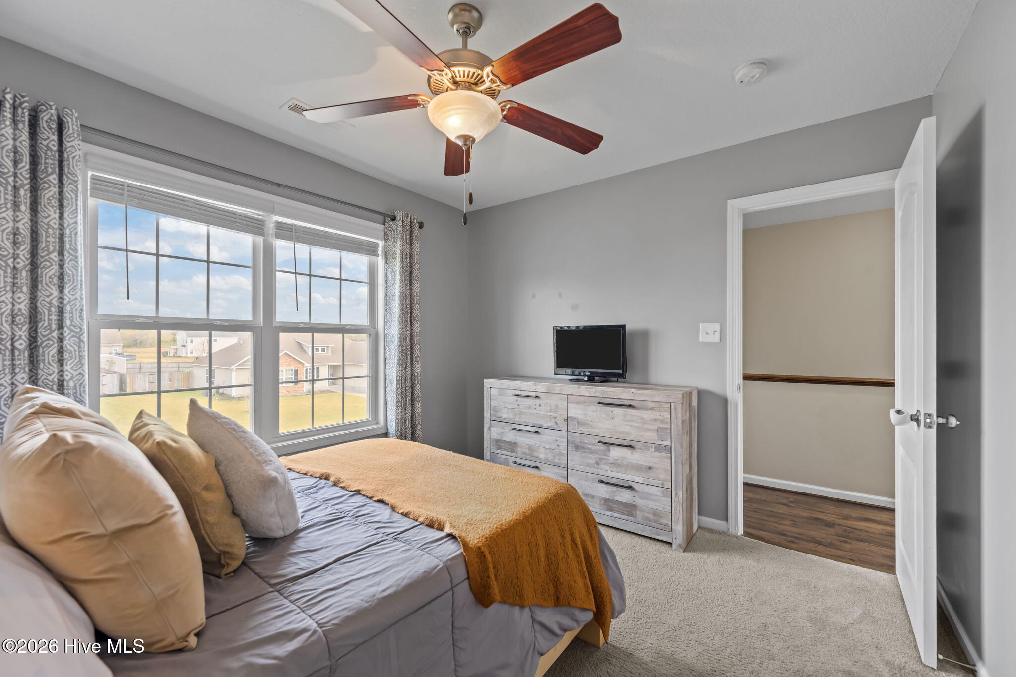 100560524 | Photo 37