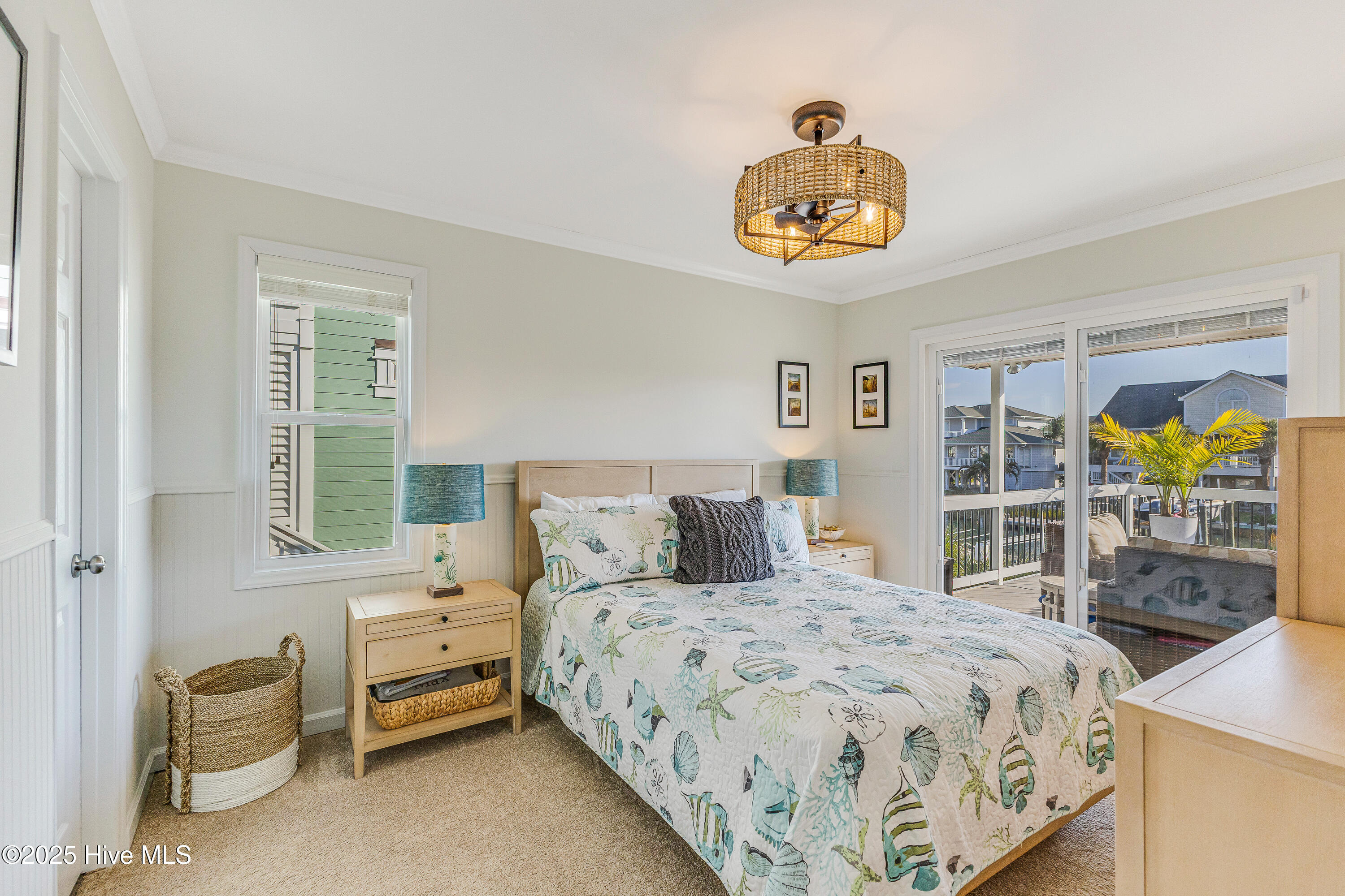 100540899 | Photo 45