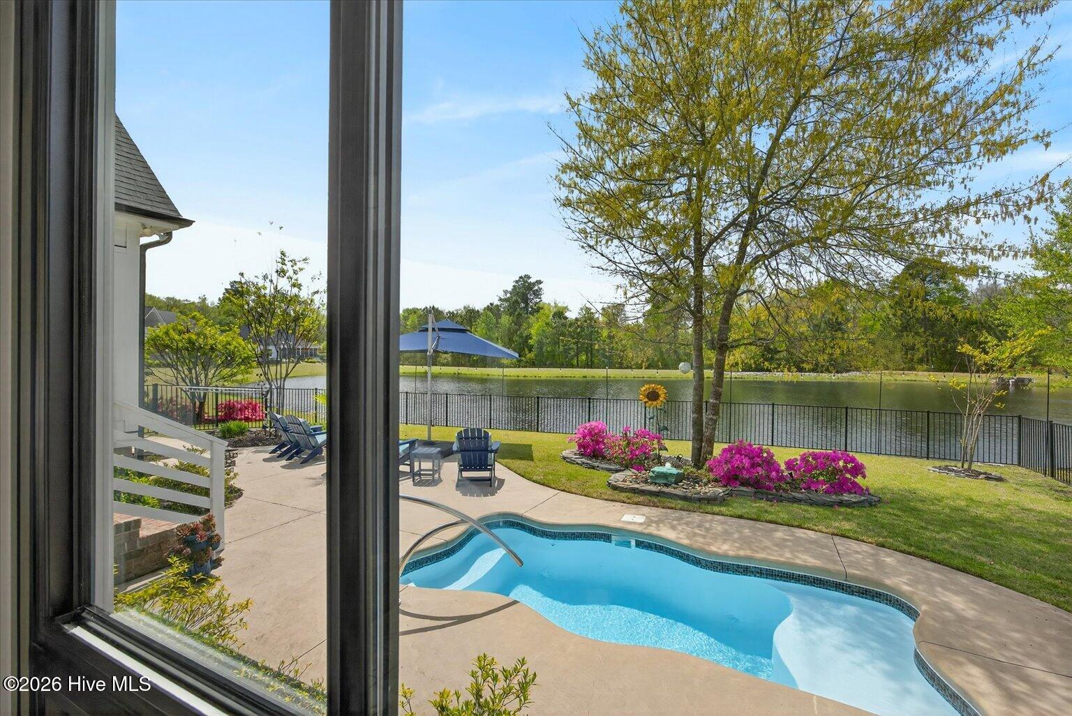 100566266 | Photo 29