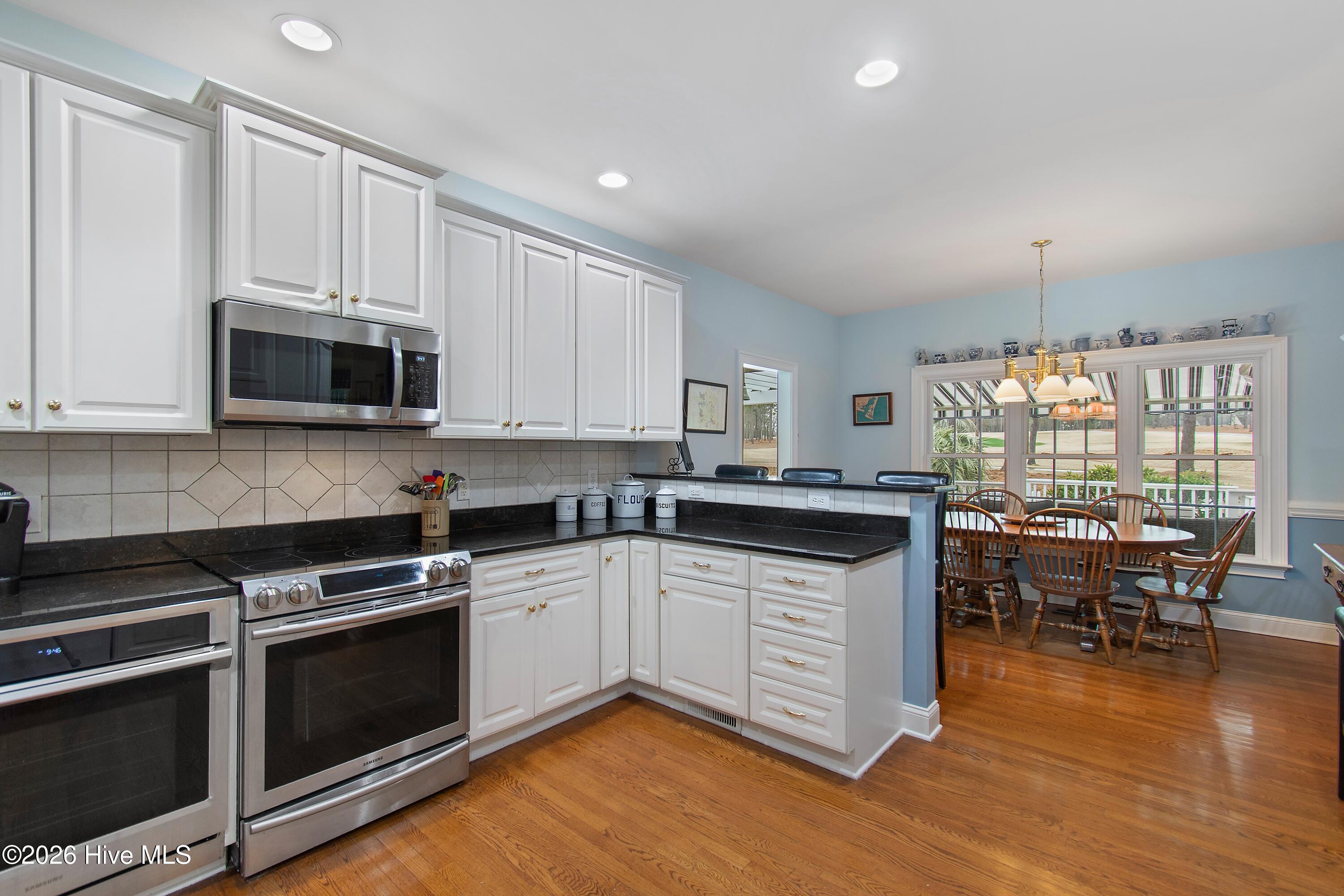 100557471 | Photo 27