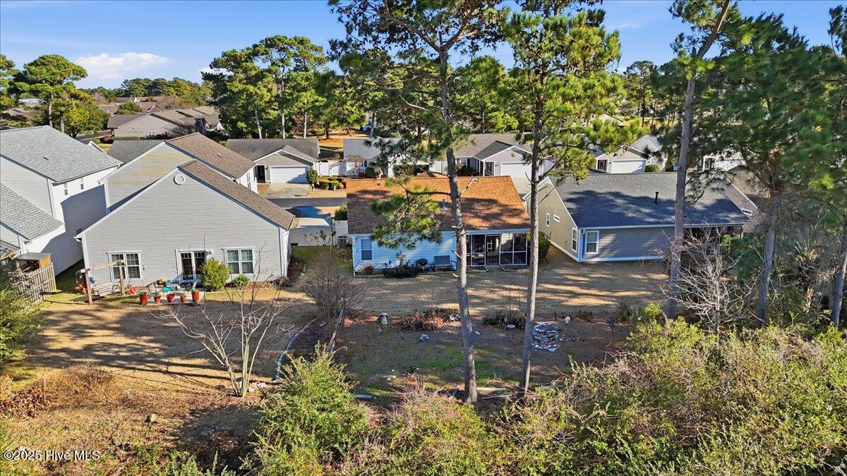 100547110 | Photo 47