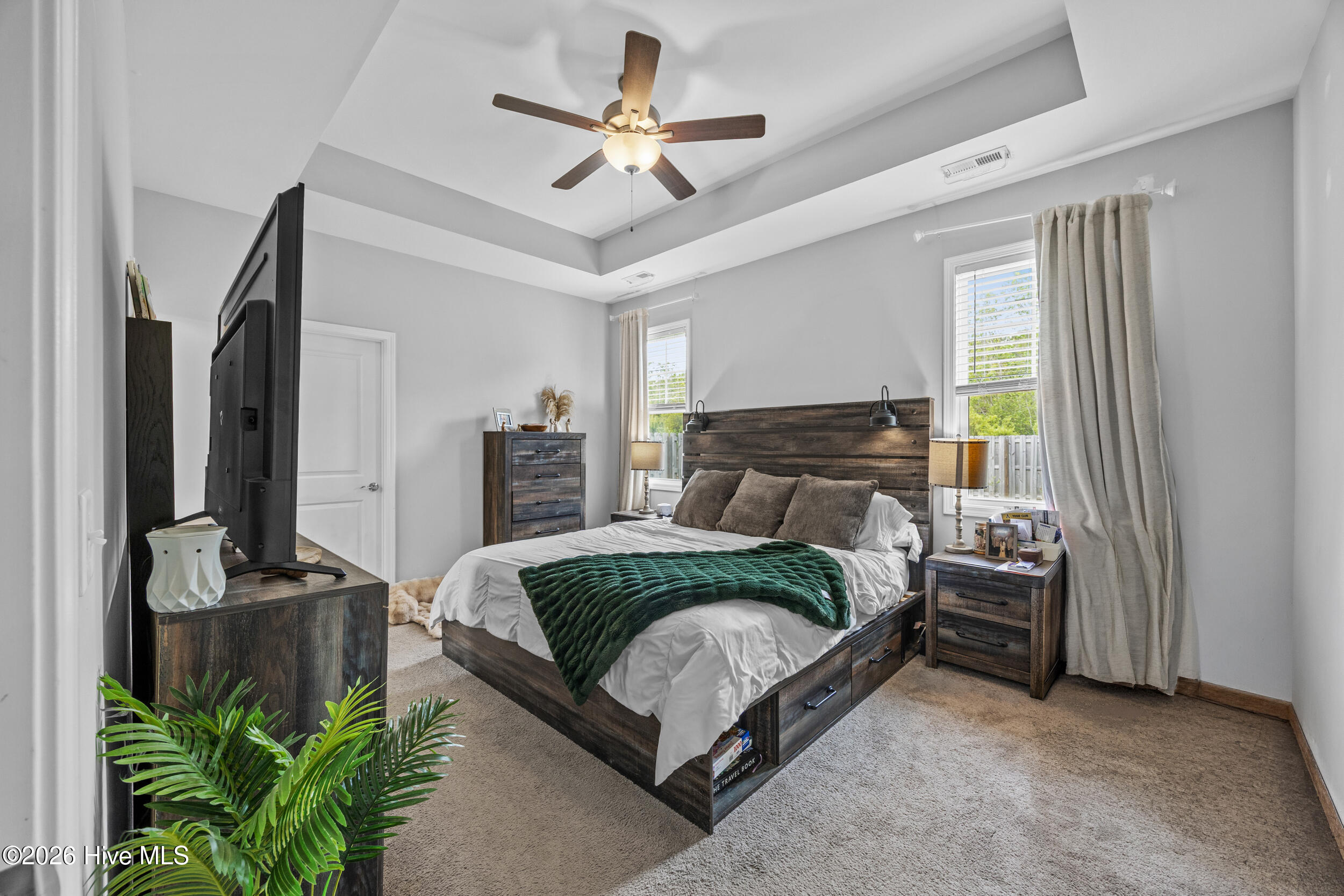 100565874 | Photo 10