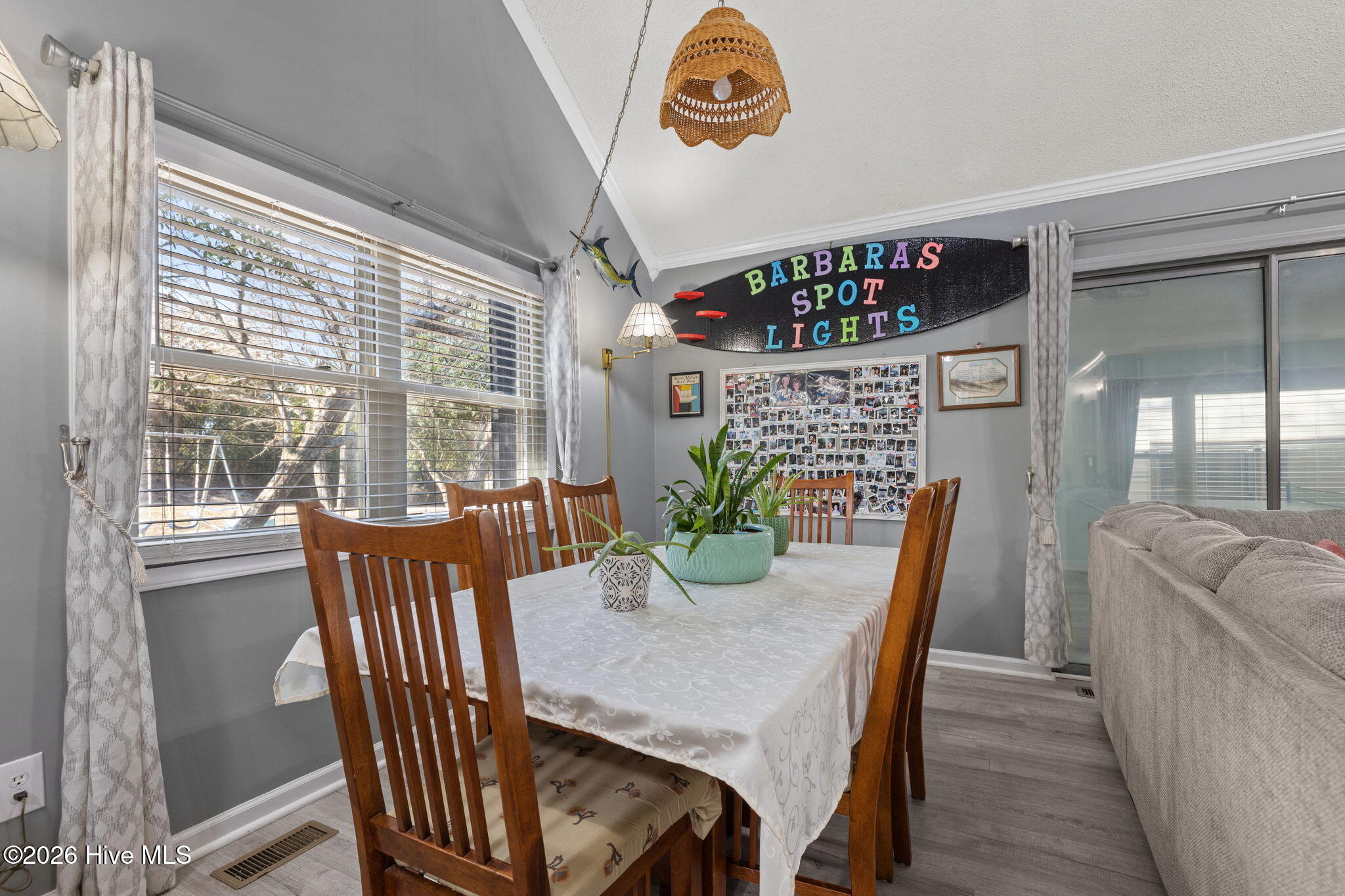 100553016 | Photo 21