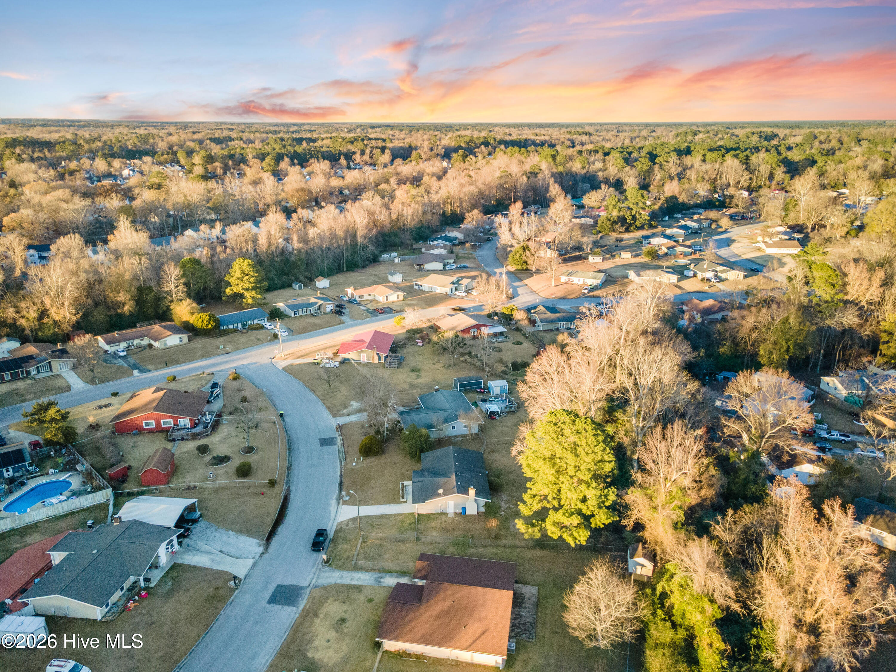 100547210 | Photo 34