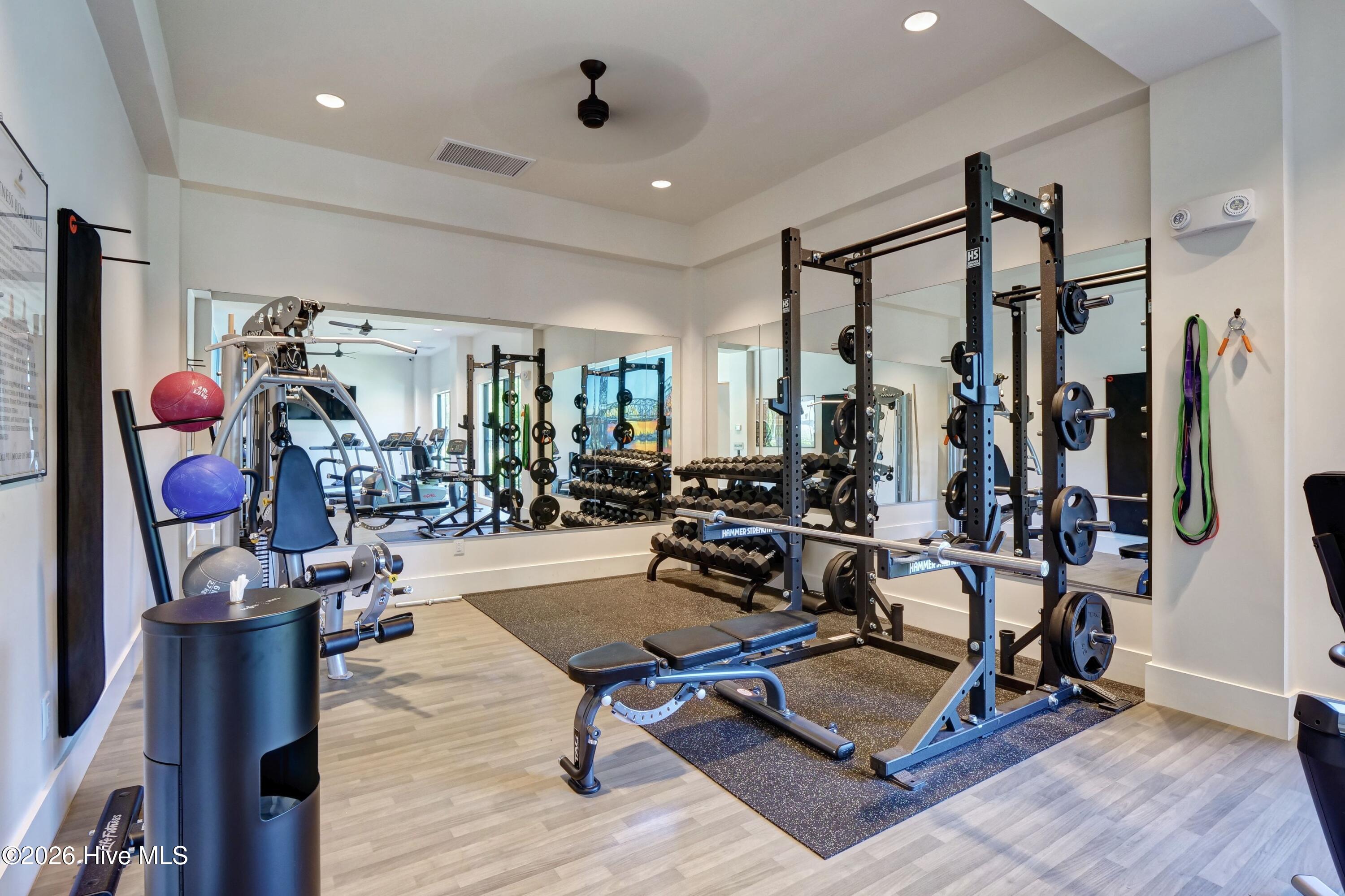 100565656 | Photo 57