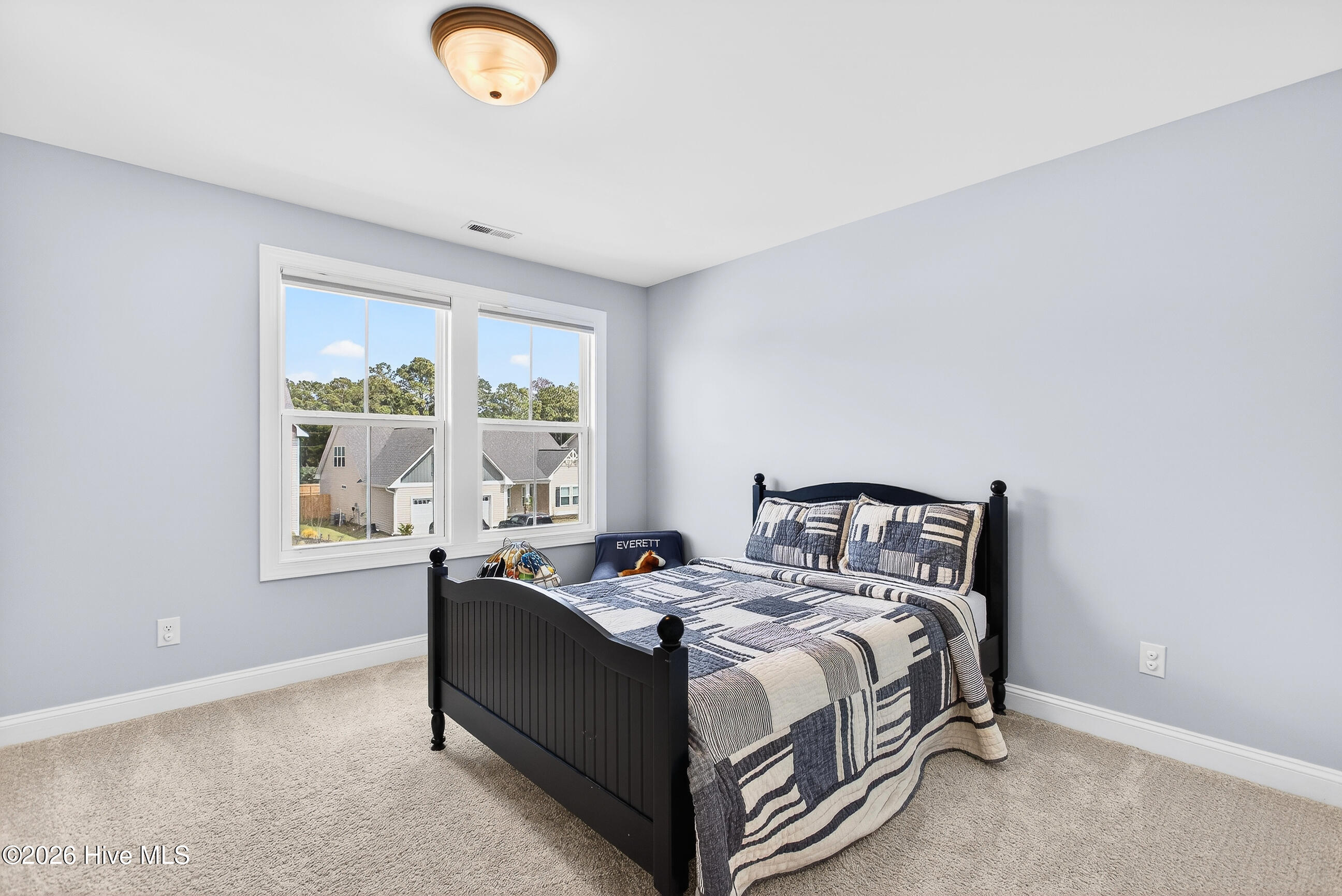 100563348 | Photo 31